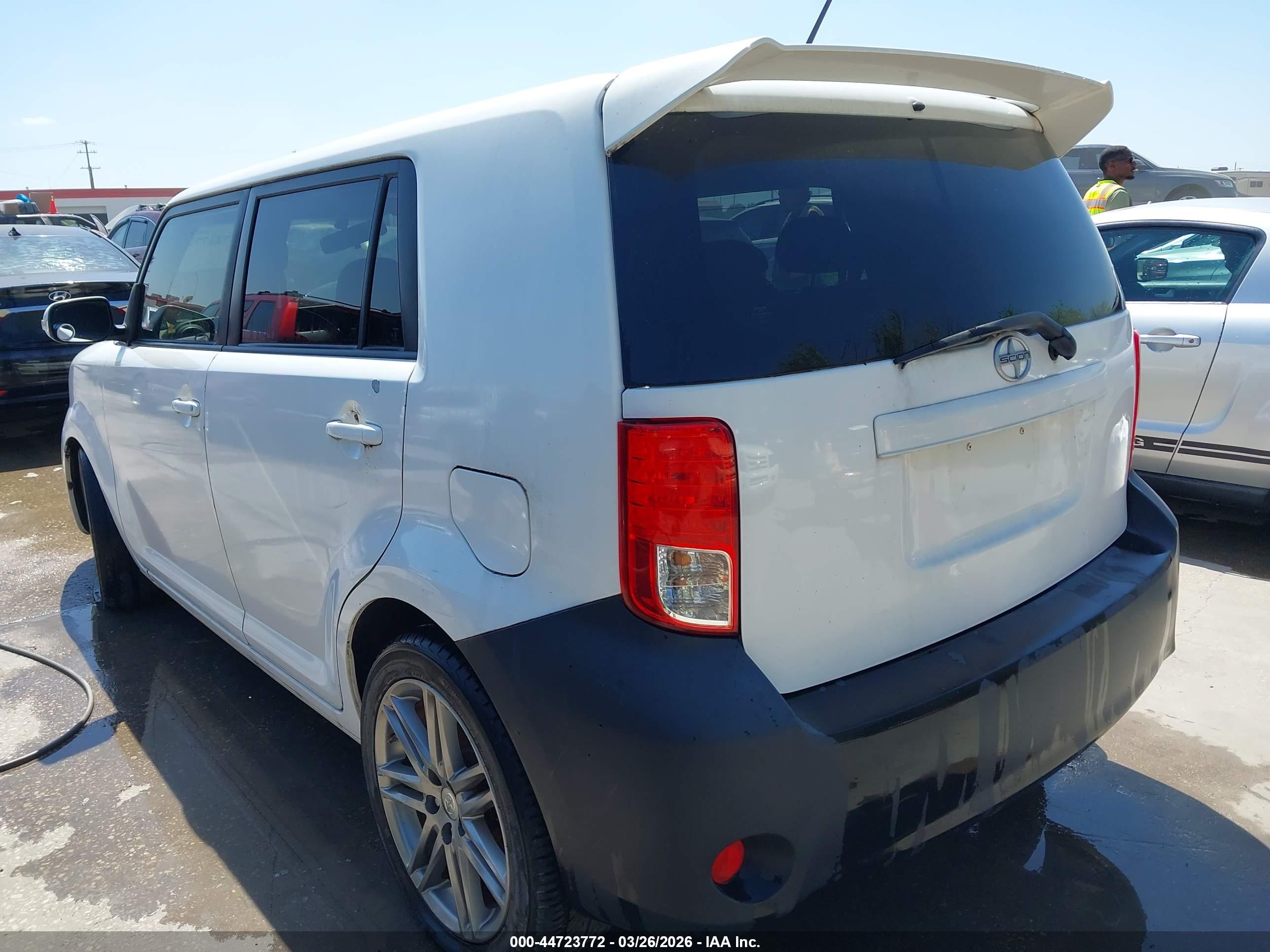 SCION XB image 3