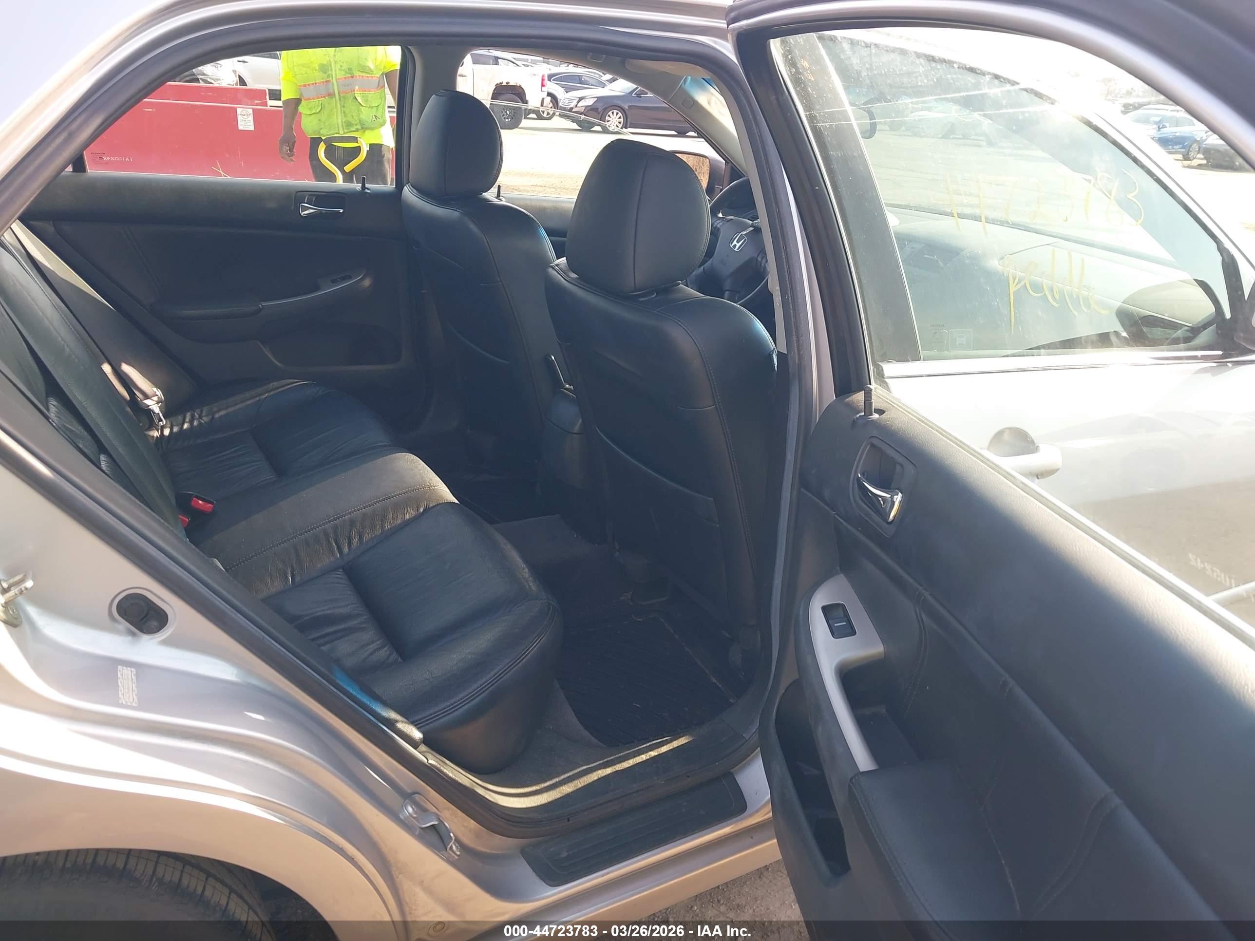 HONDA ACCORD image 8