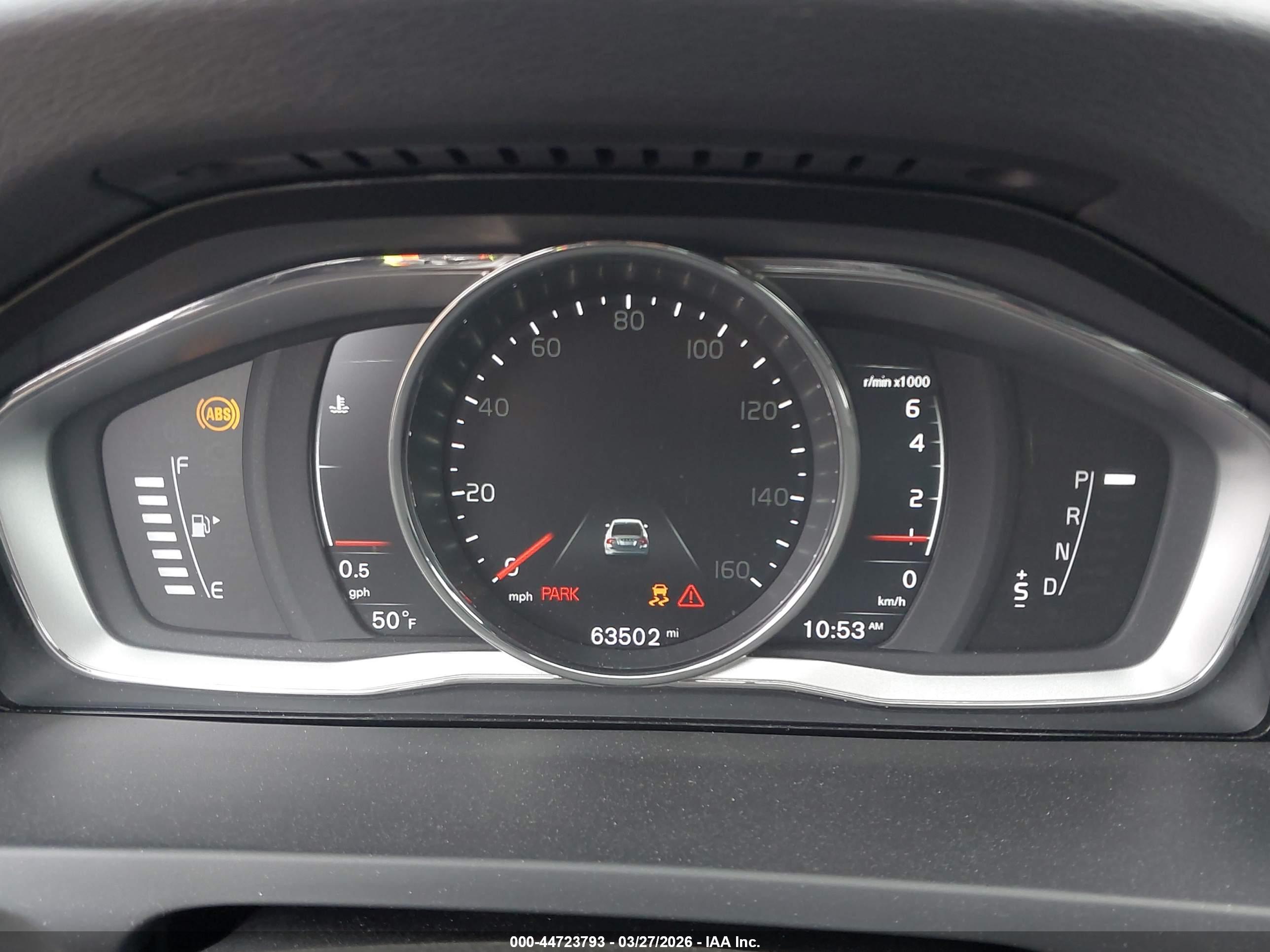 VOLVO S60 image 7