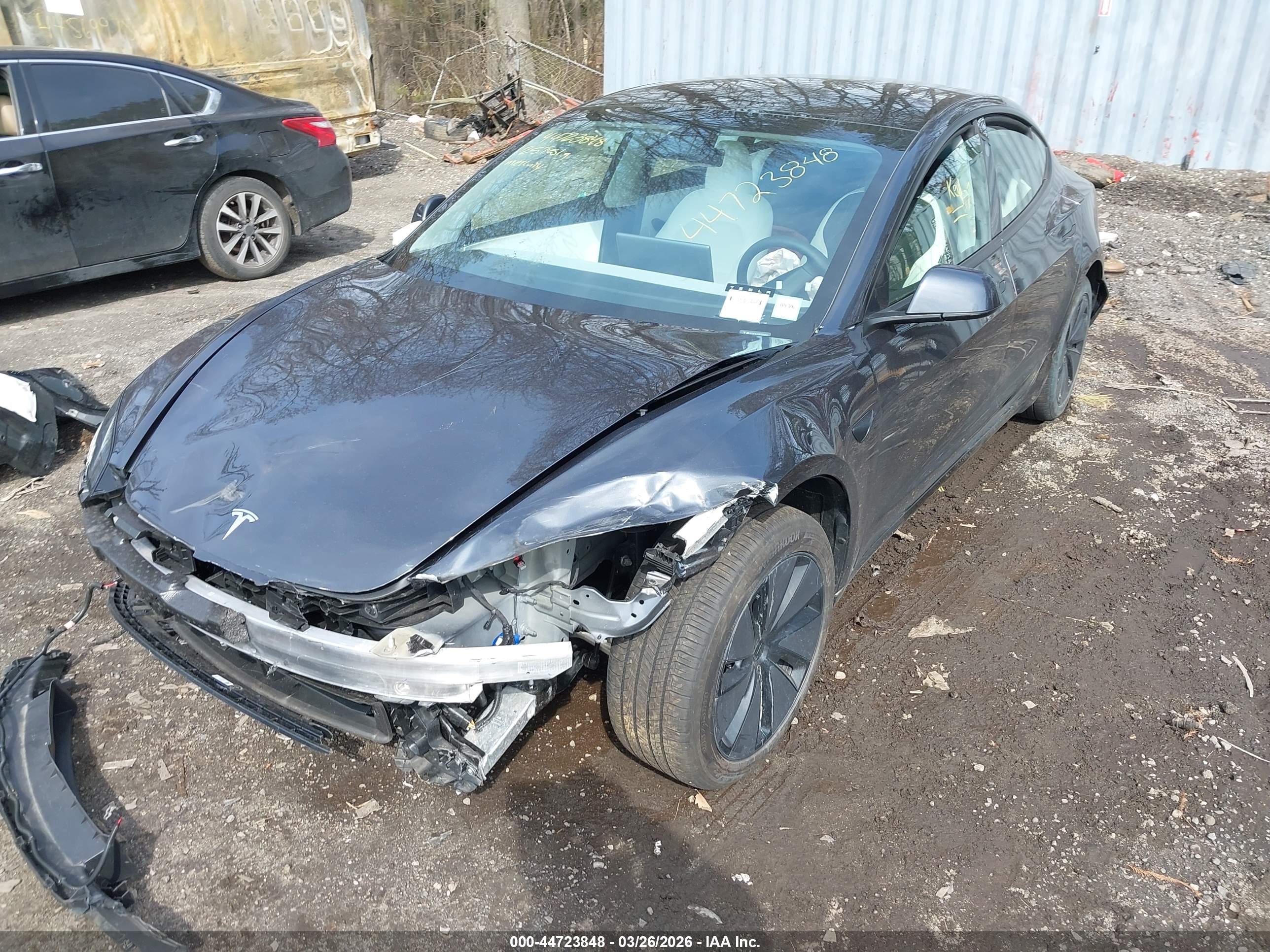 TESLA MODEL image 6