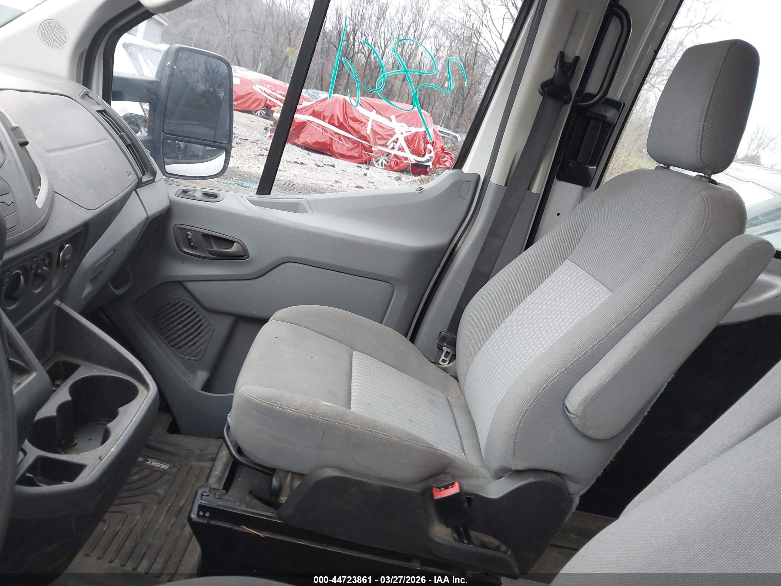 FORD TRANSIT-250 image 5