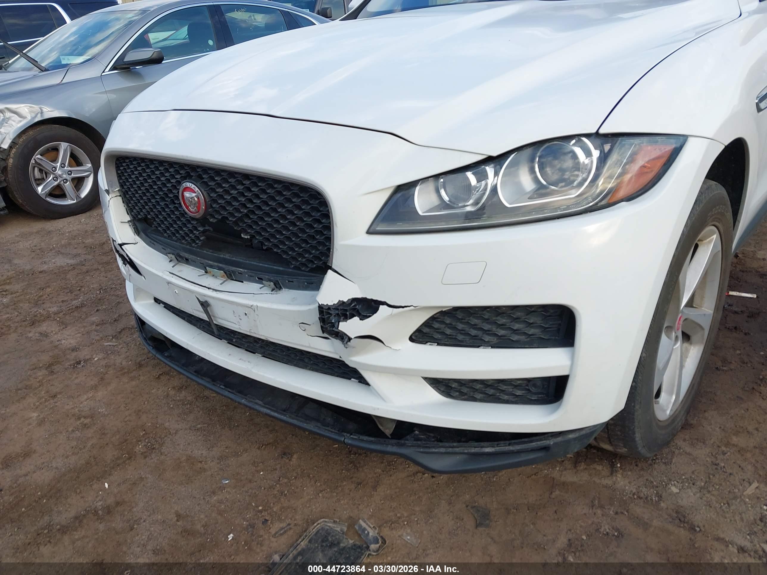 JAGUAR F-PACE image 6