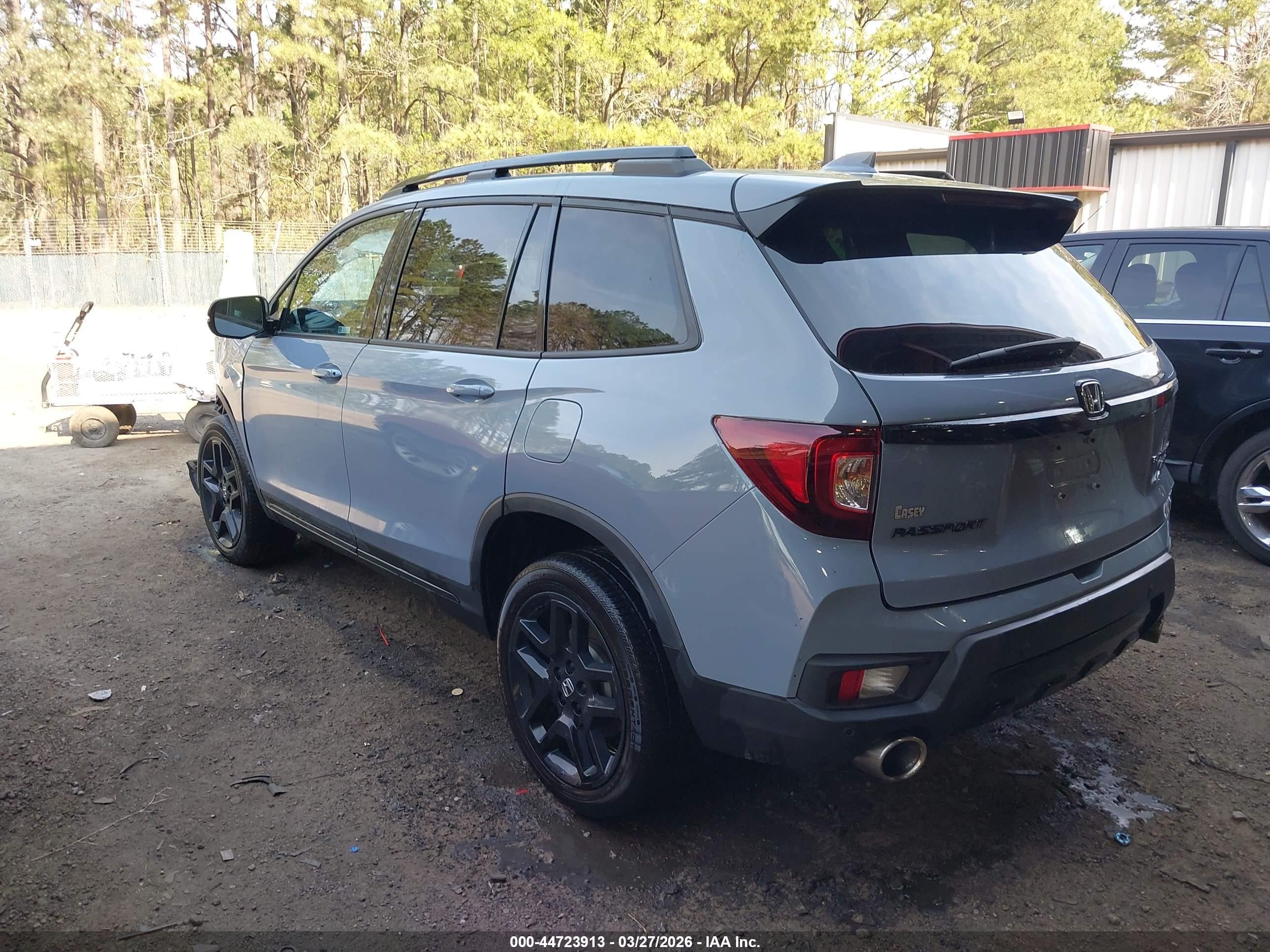 HONDA PASSPORT image 3