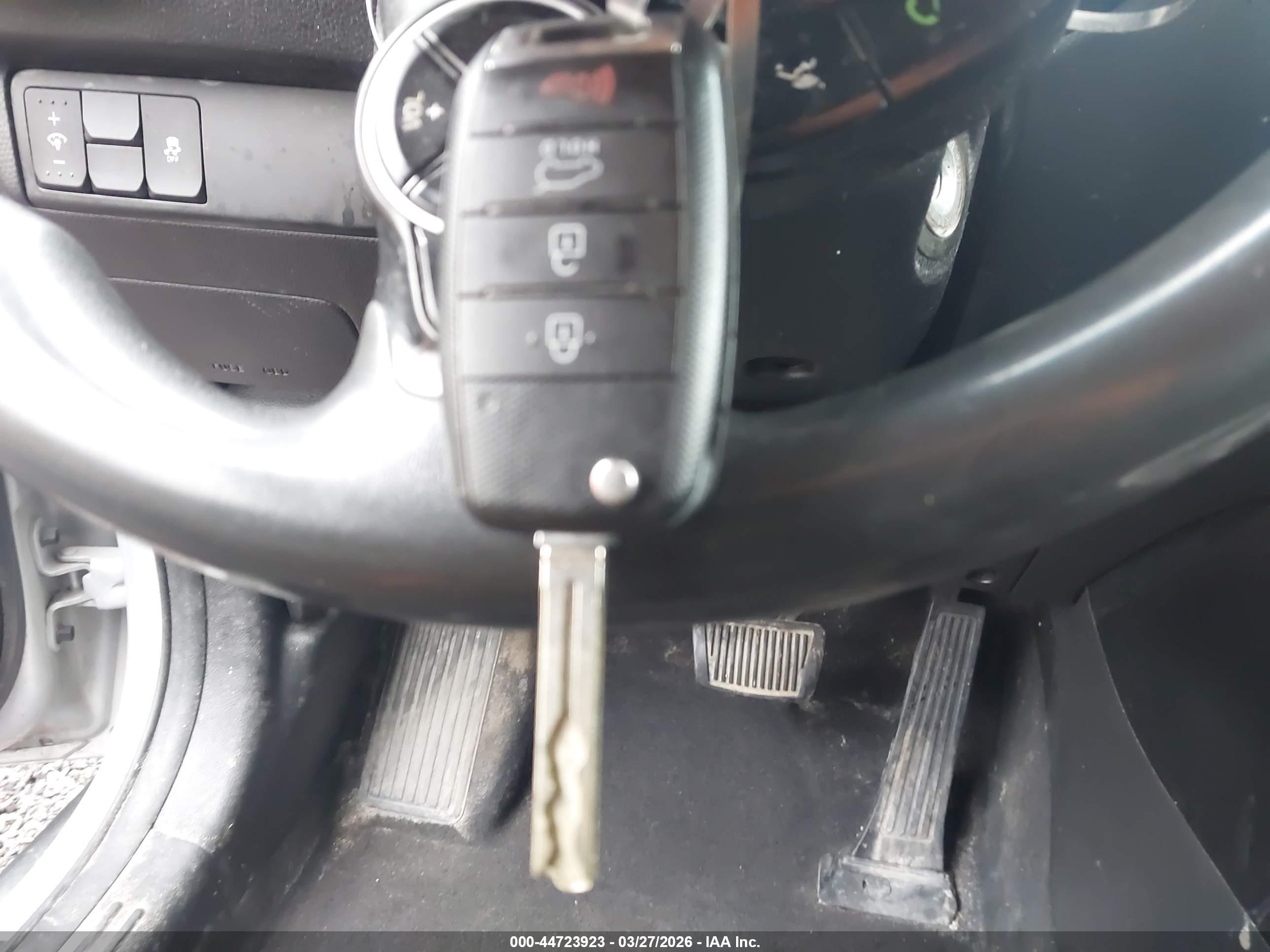 KIA SOUL image 11