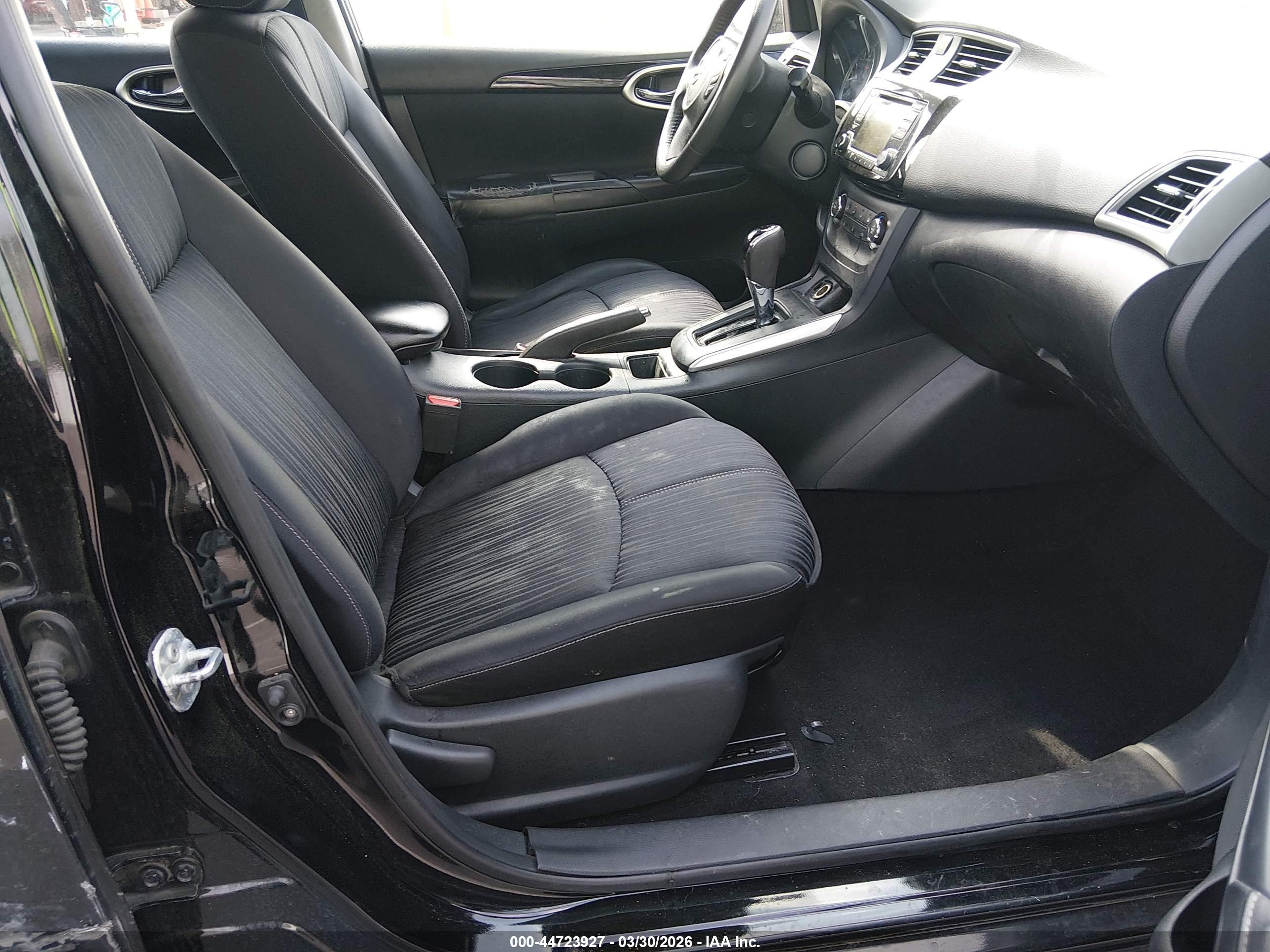 NISSAN SENTRA image 5