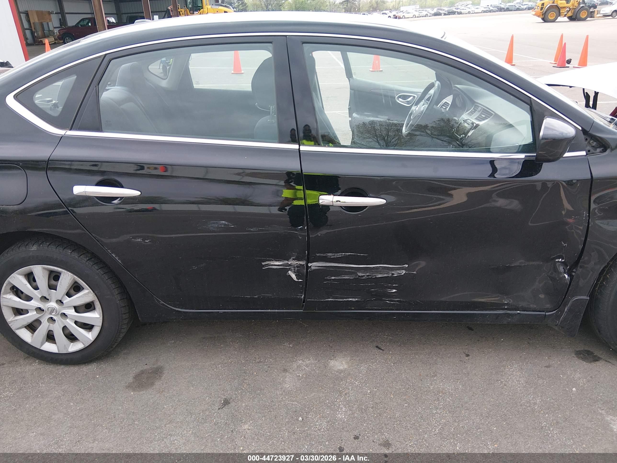 NISSAN SENTRA image 6