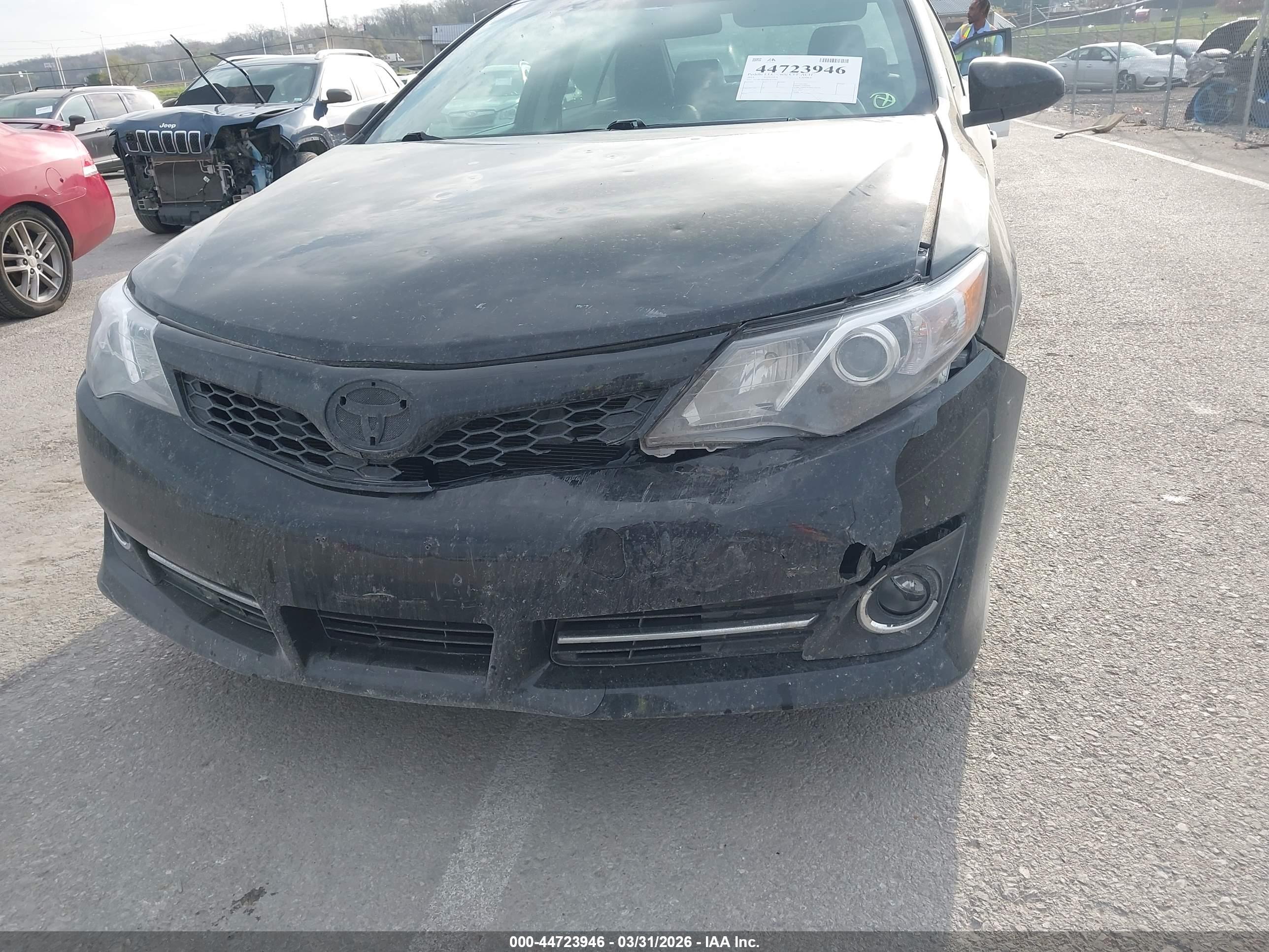 TOYOTA CAMRY image 6