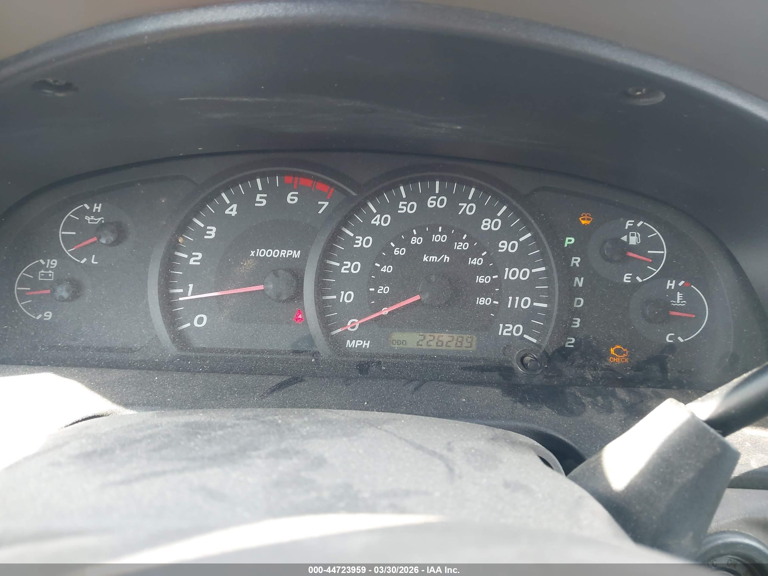 TOYOTA TUNDRA image 7