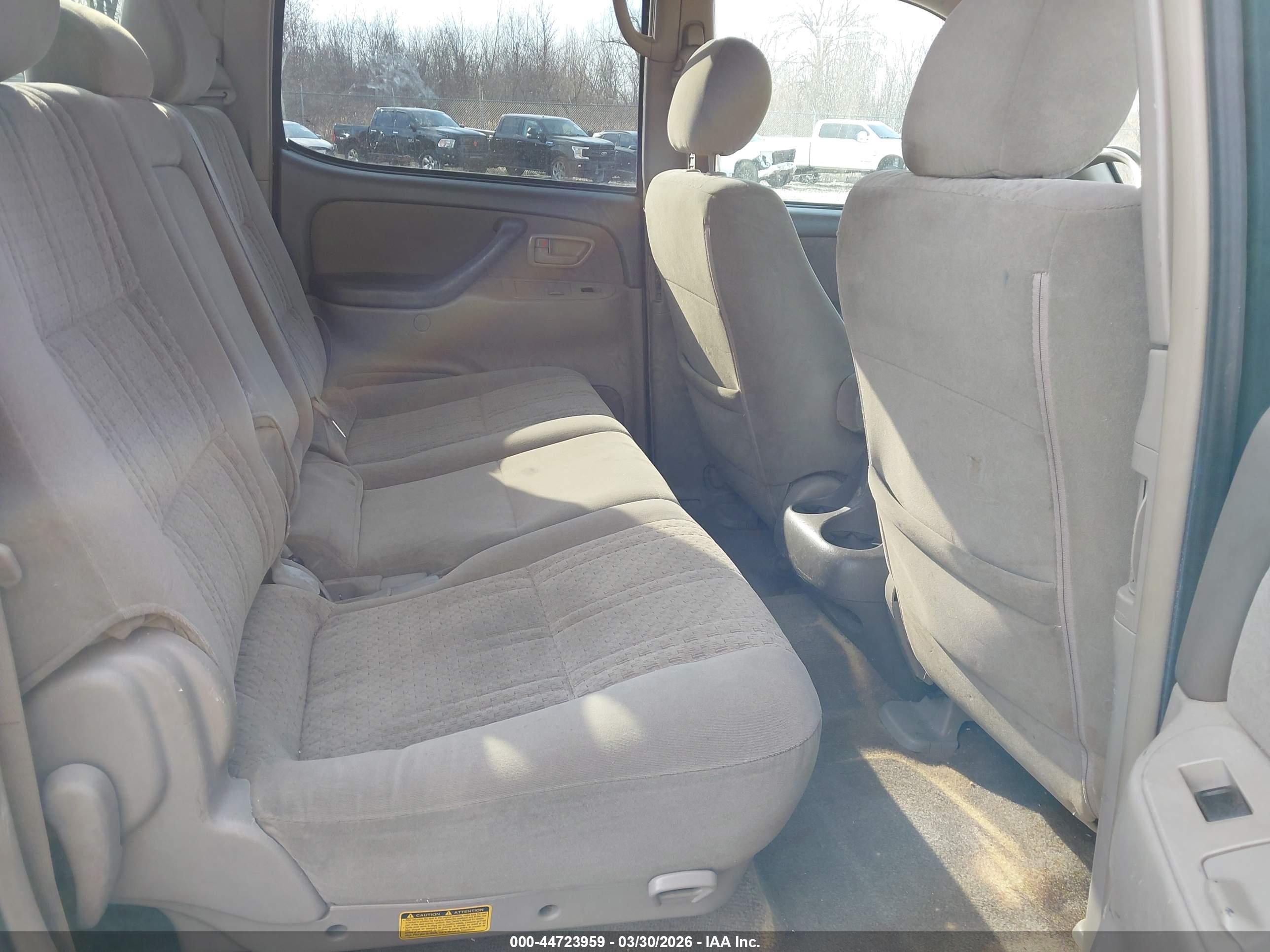 TOYOTA TUNDRA image 8