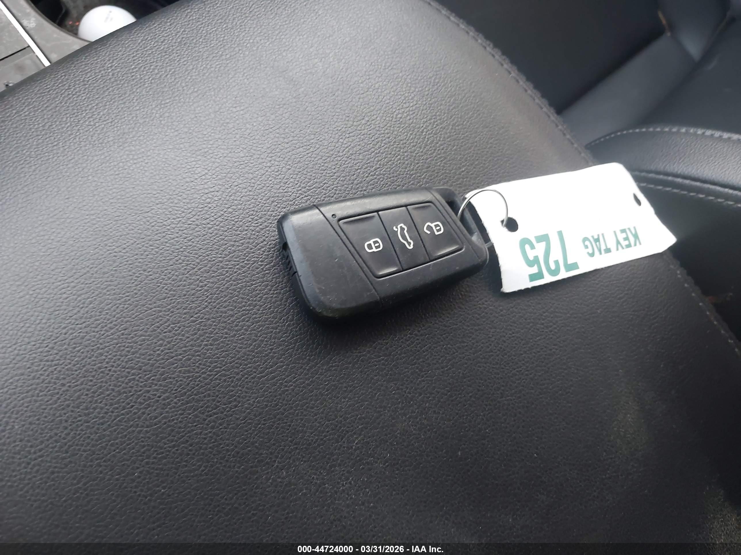 VOLKSWAGEN ATLAS image 11