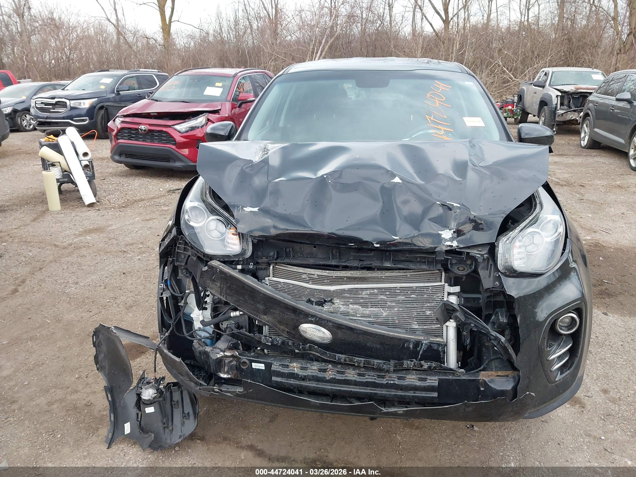 KIA SPORTAGE image 6