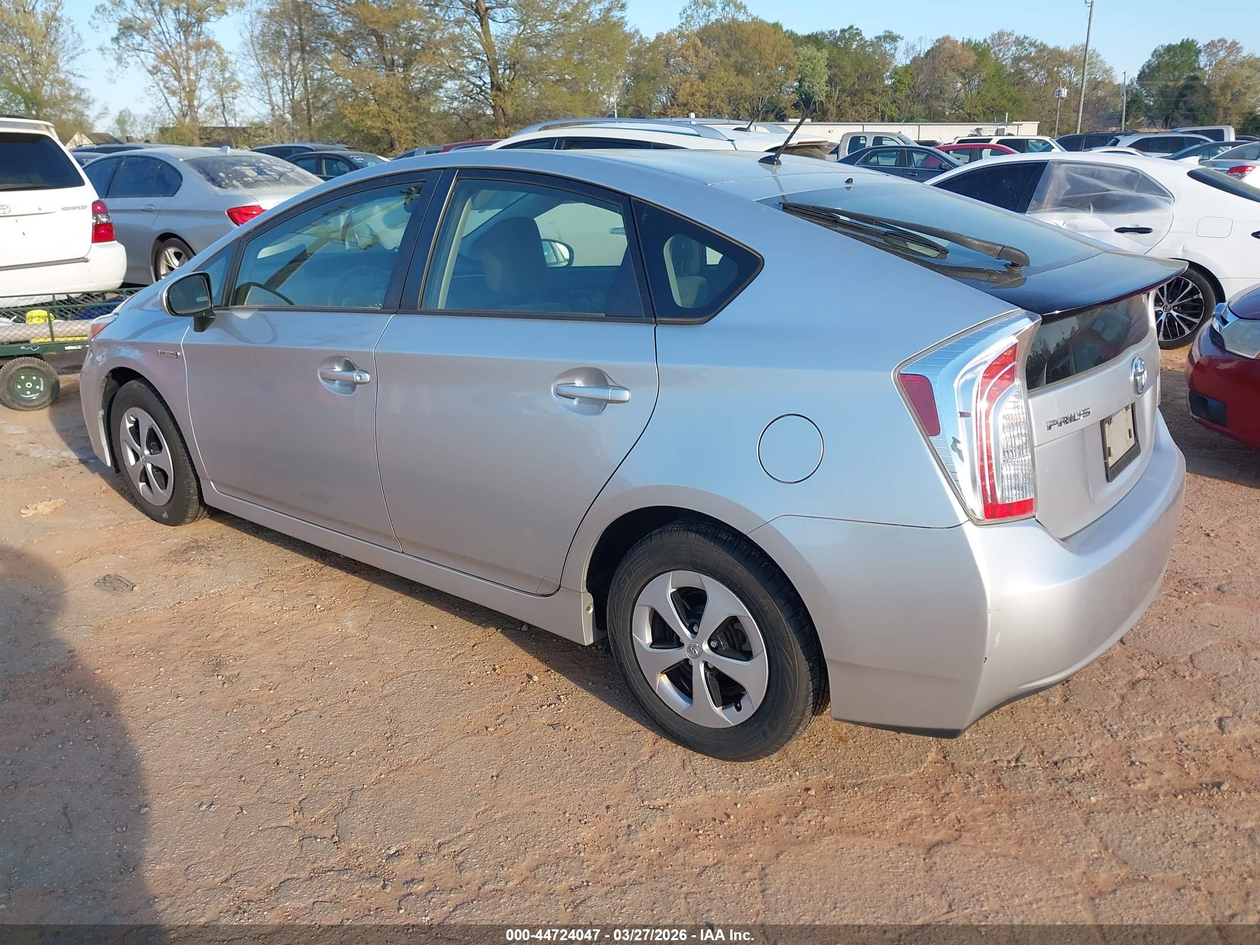 TOYOTA PRIUS image 3