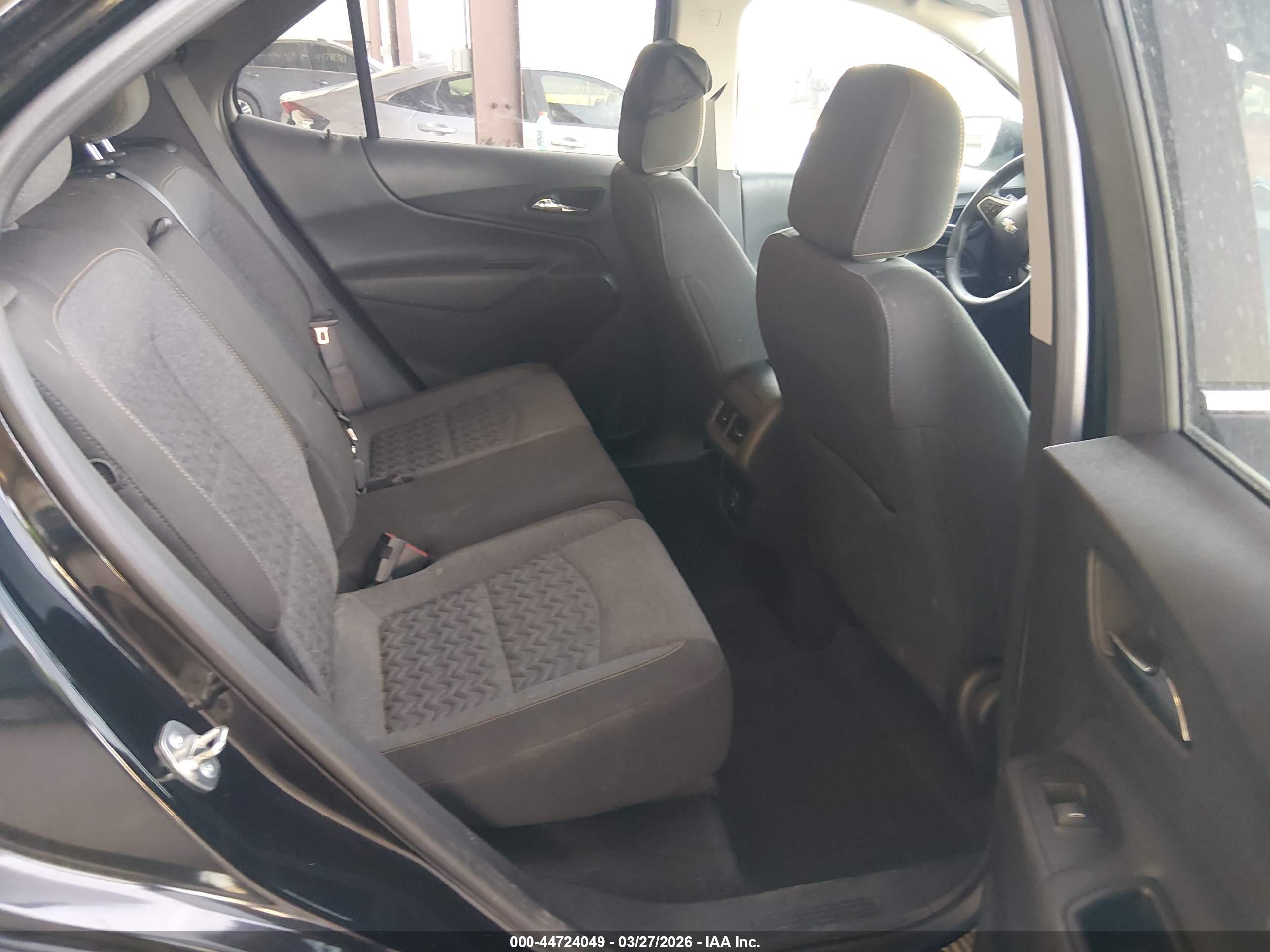 CHEVROLET EQUINOX image 8