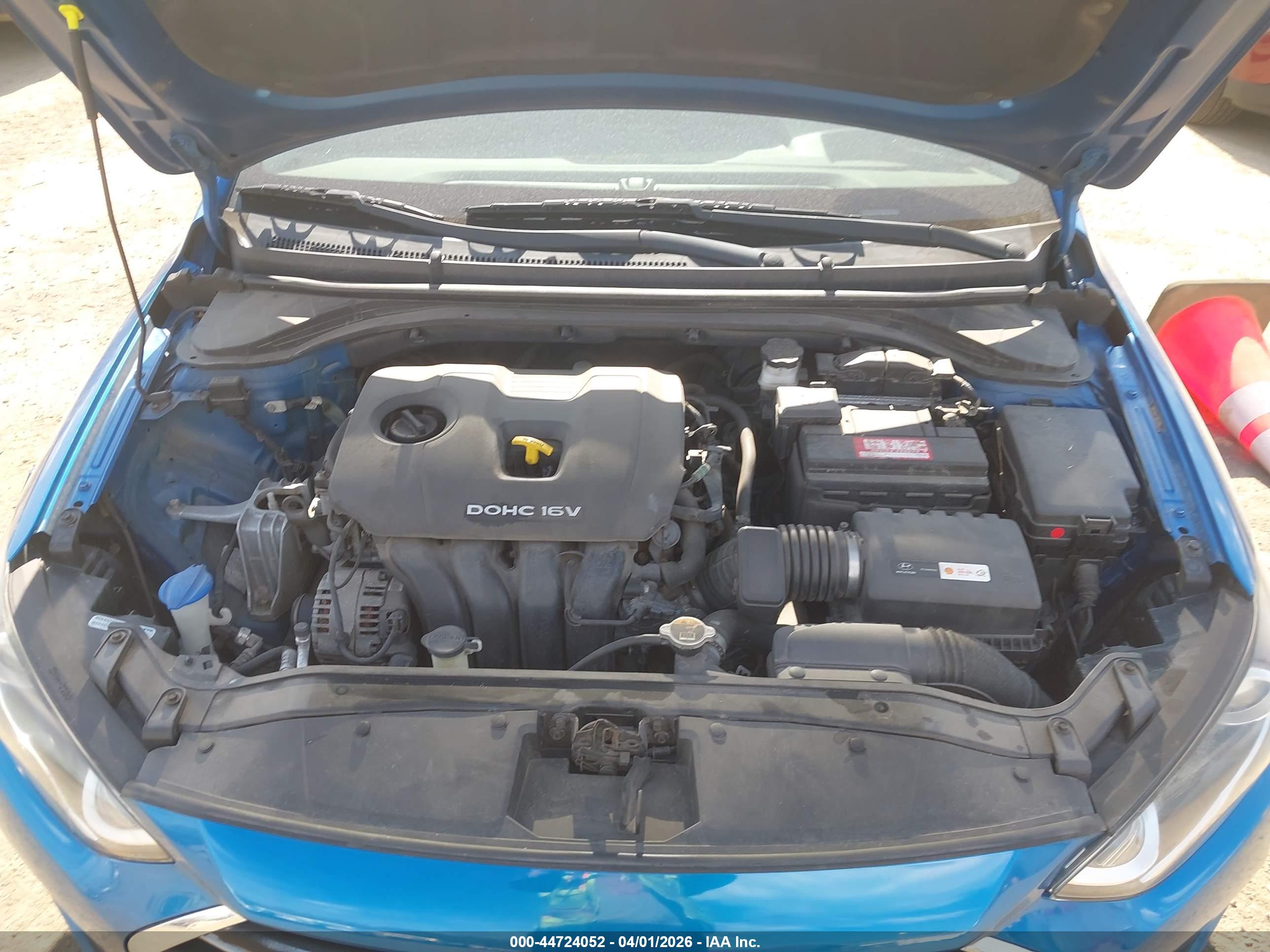 HYUNDAI ELANTRA image 10