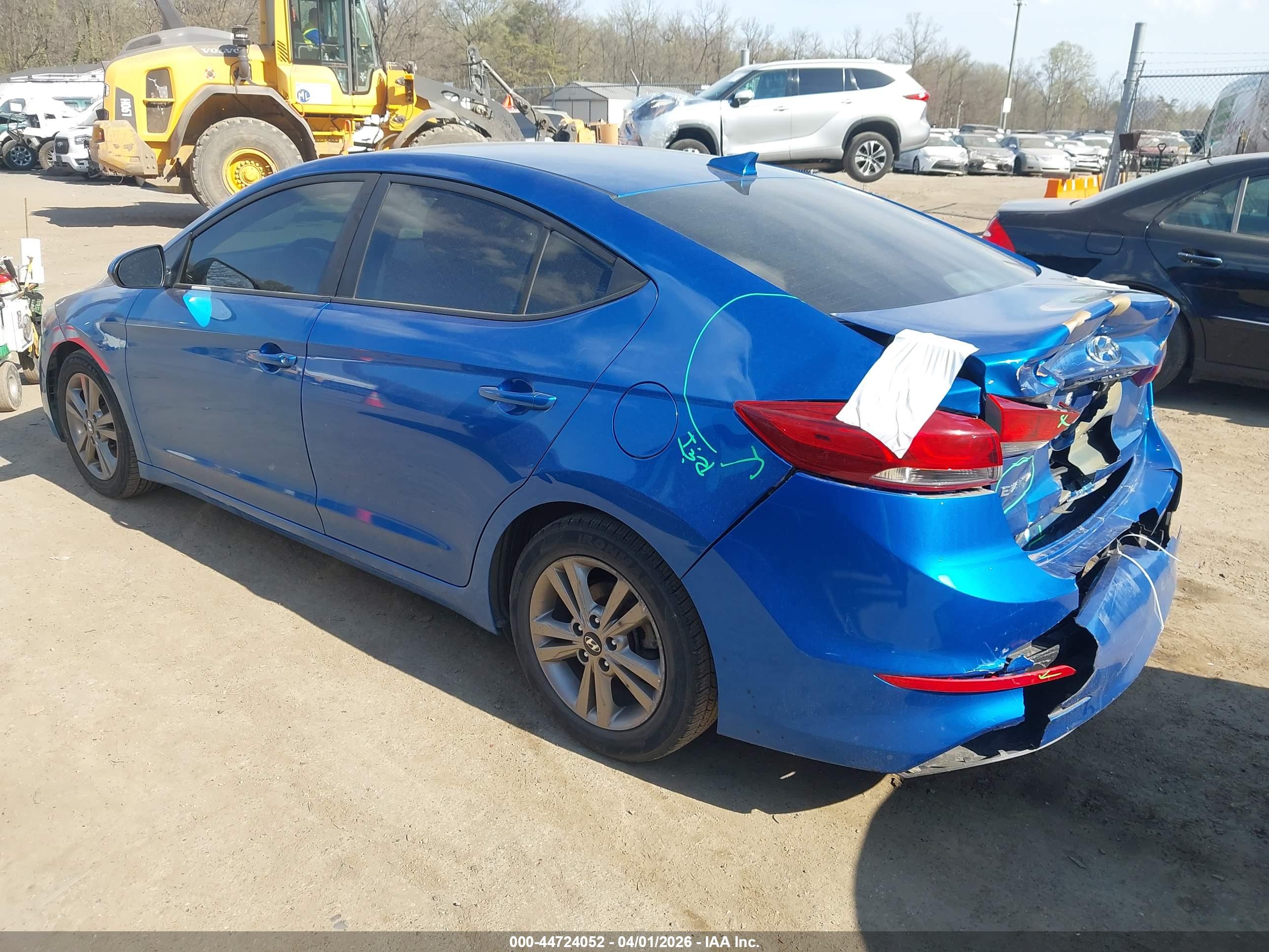 HYUNDAI ELANTRA image 3