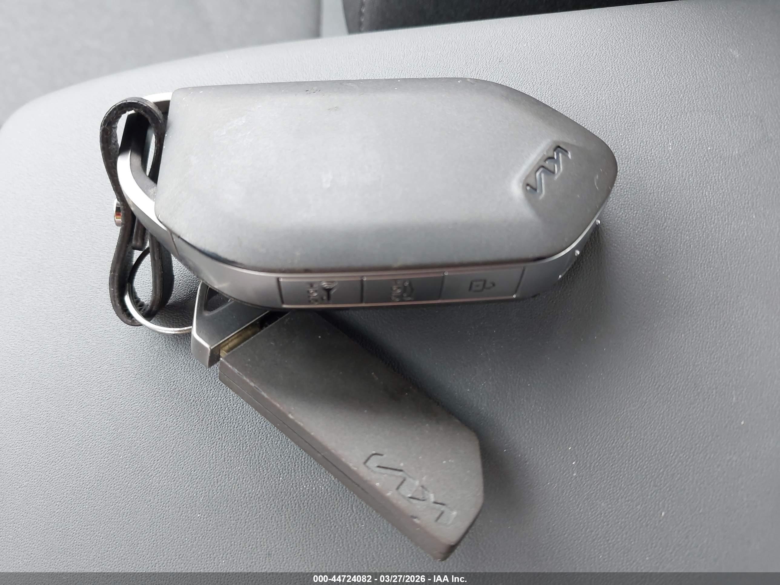 KIA K4 image 11