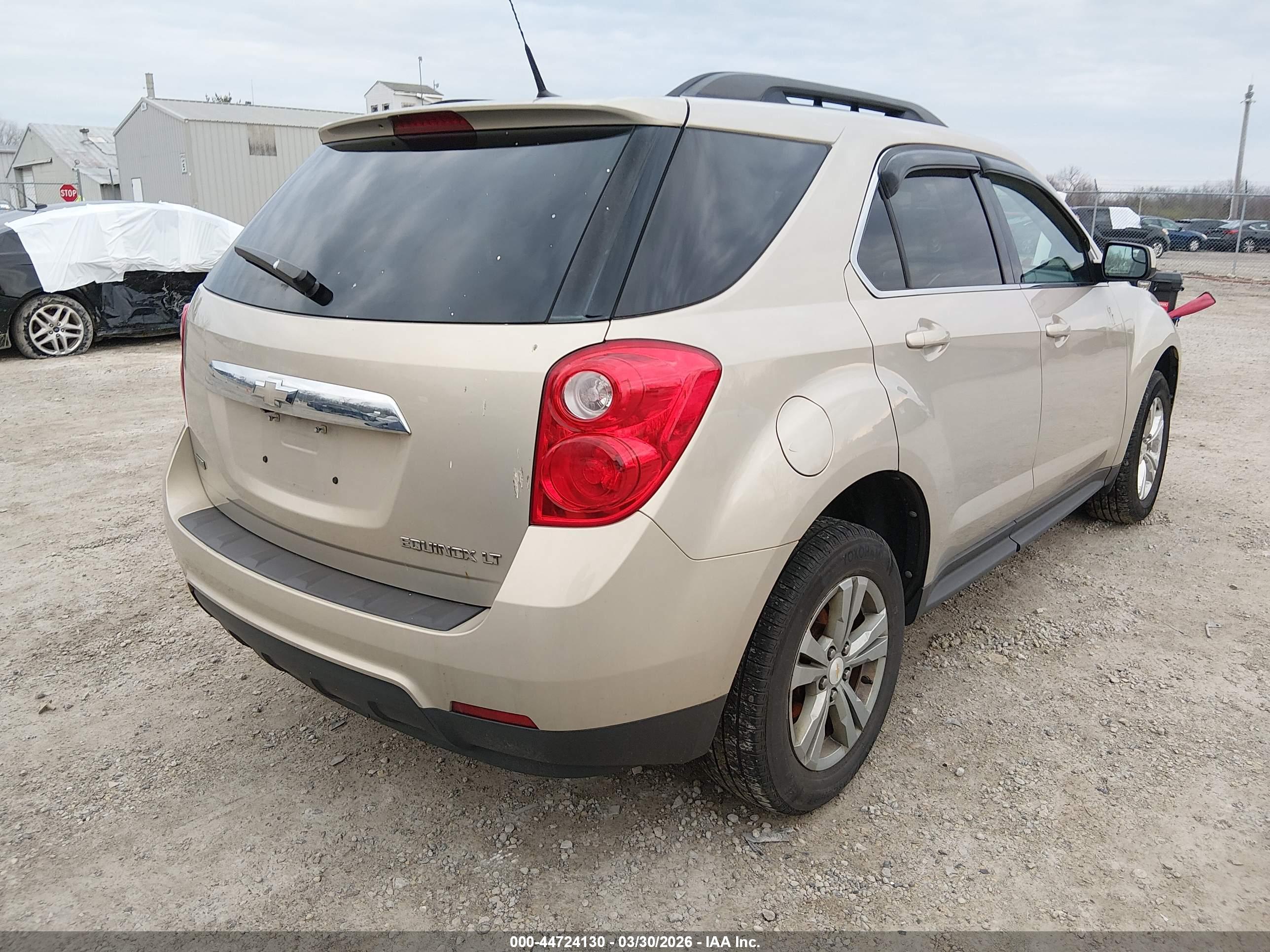 CHEVROLET EQUINOX image 4