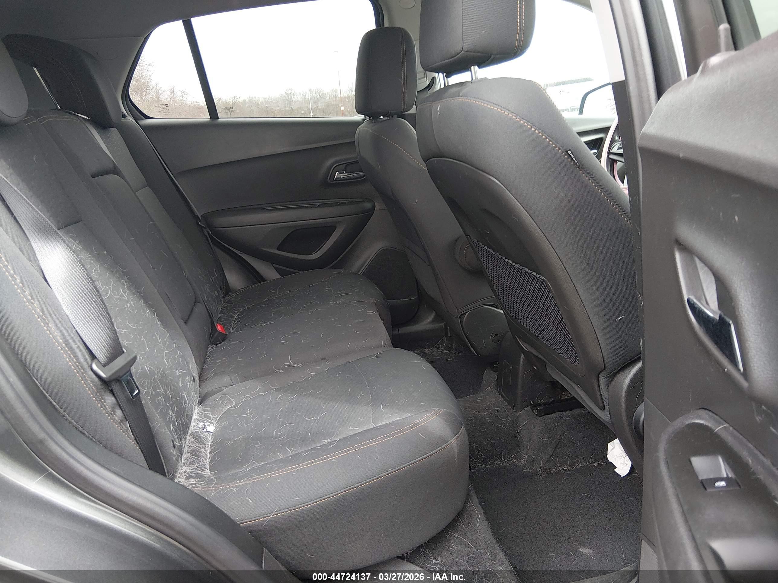 CHEVROLET TRAX image 8