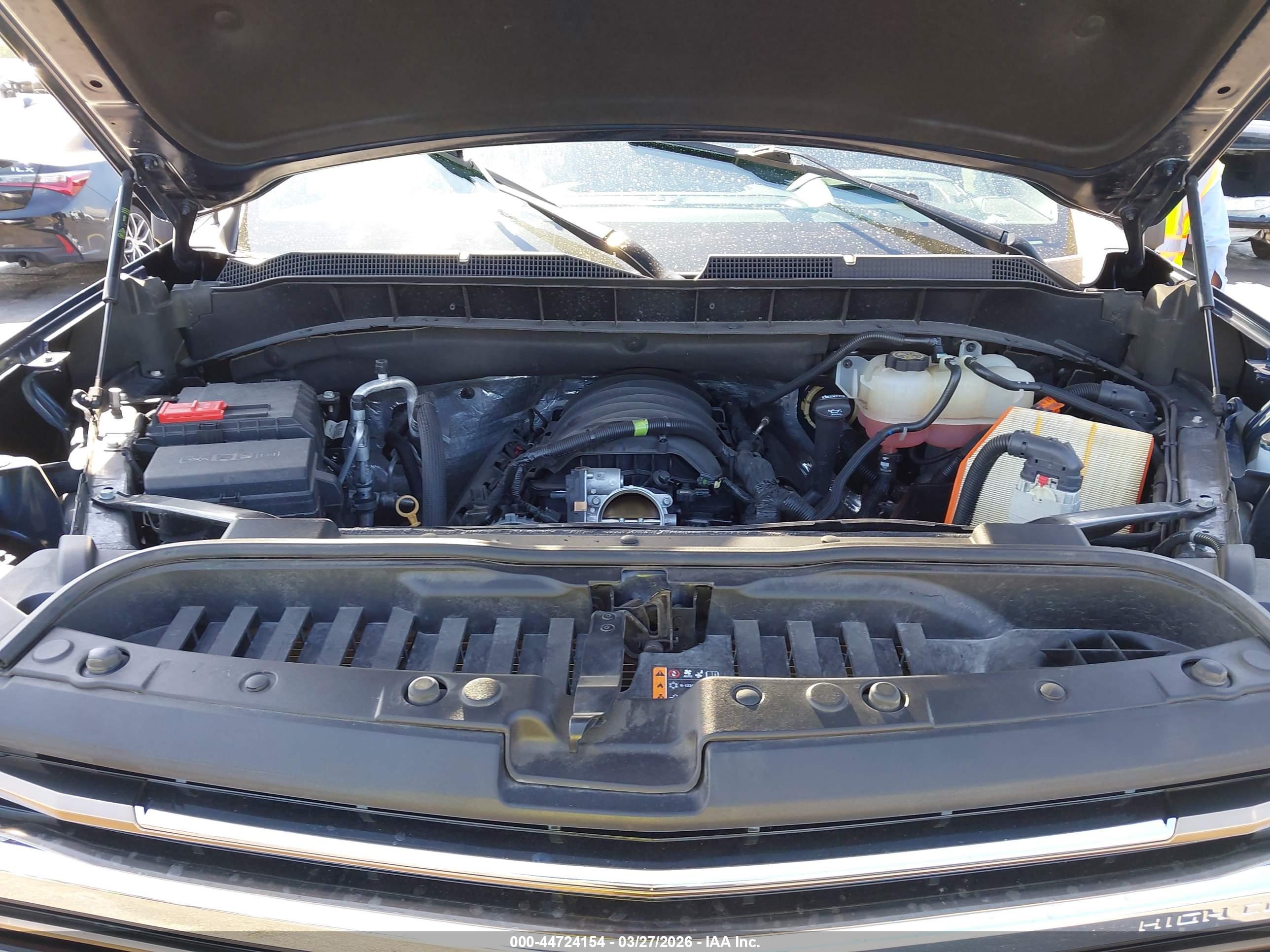 CHEVROLET SILVERADO image 10