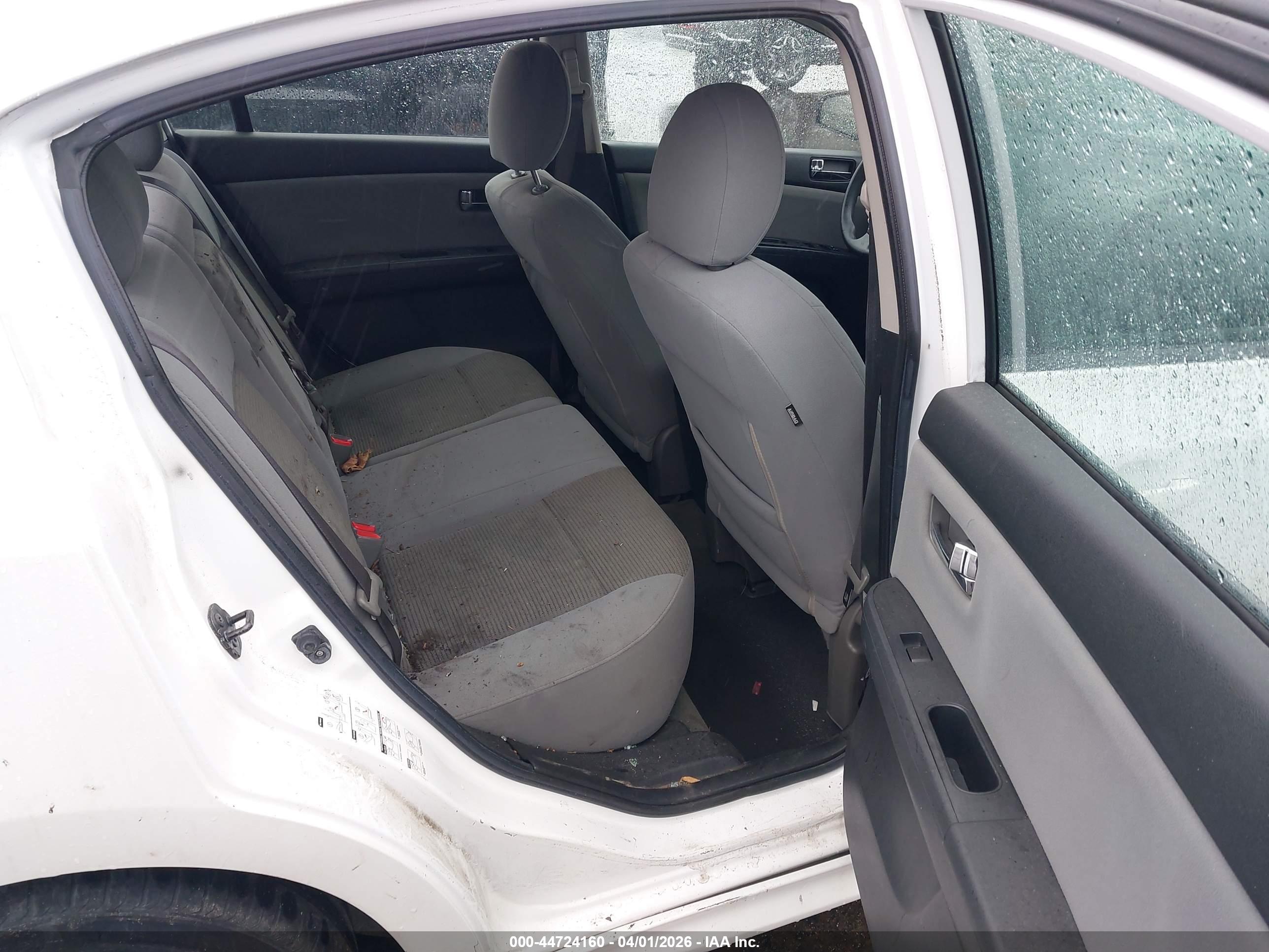 NISSAN SENTRA image 8
