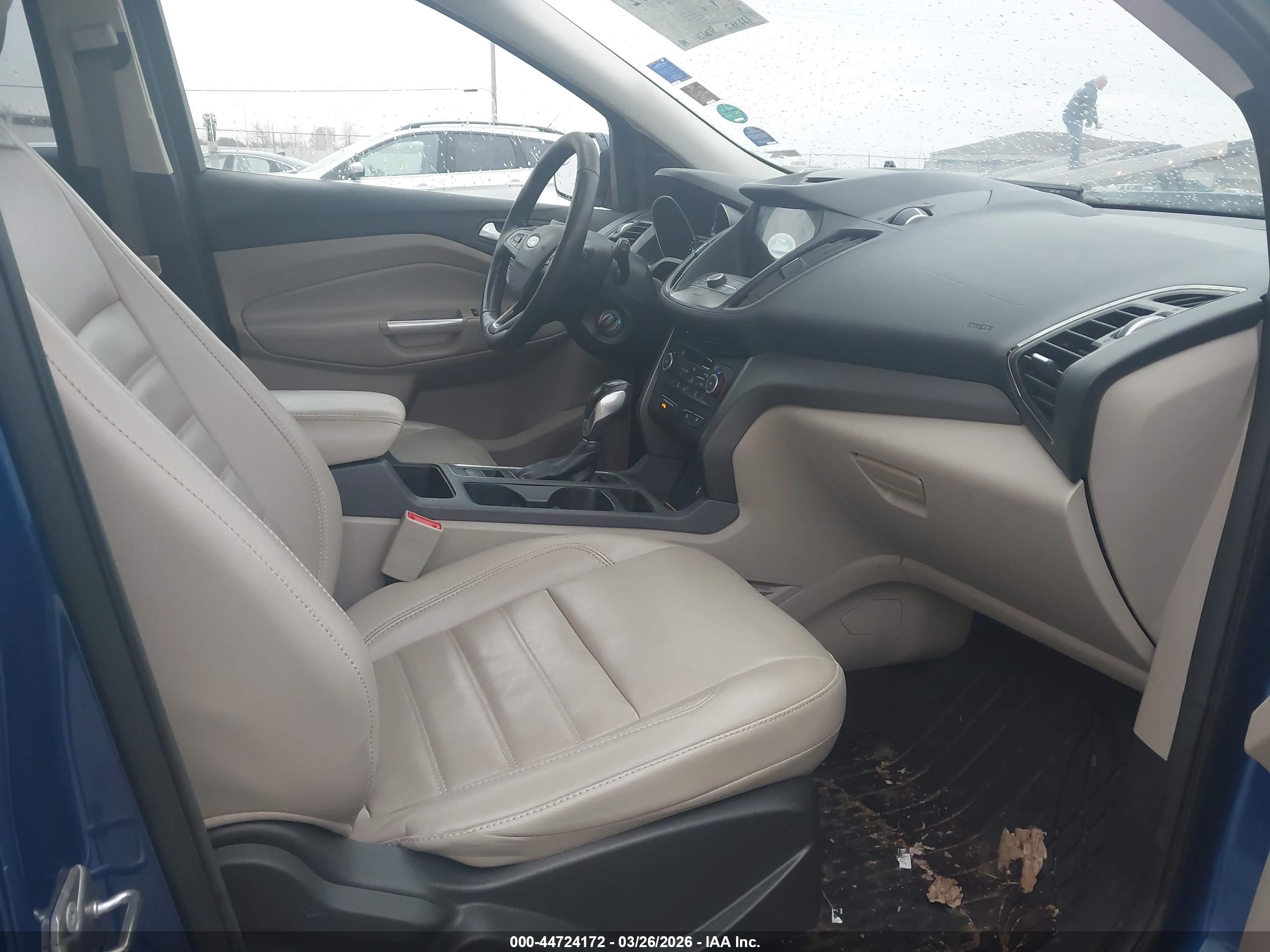 FORD ESCAPE image 5