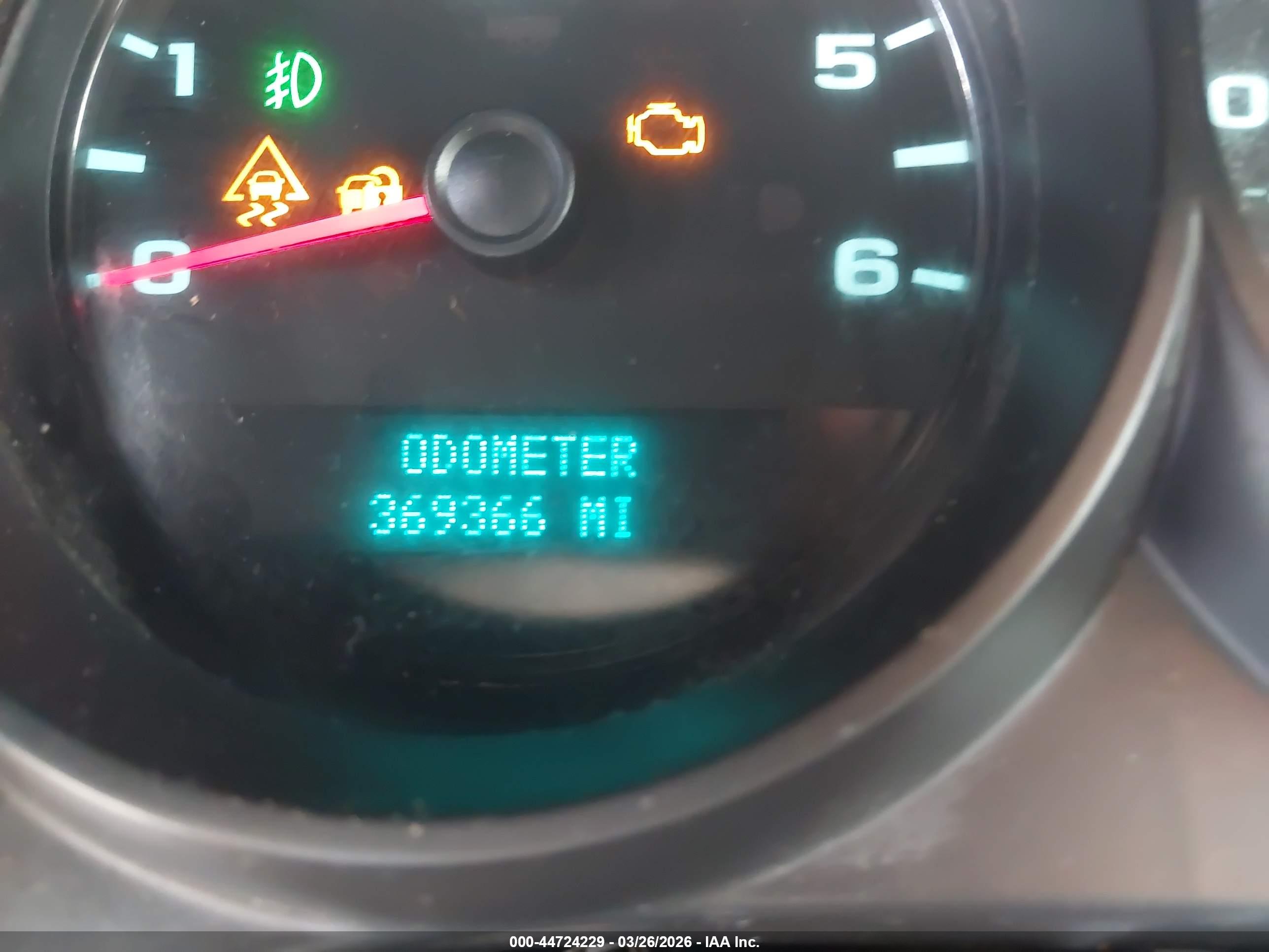 CHEVROLET SILVERADO image 7