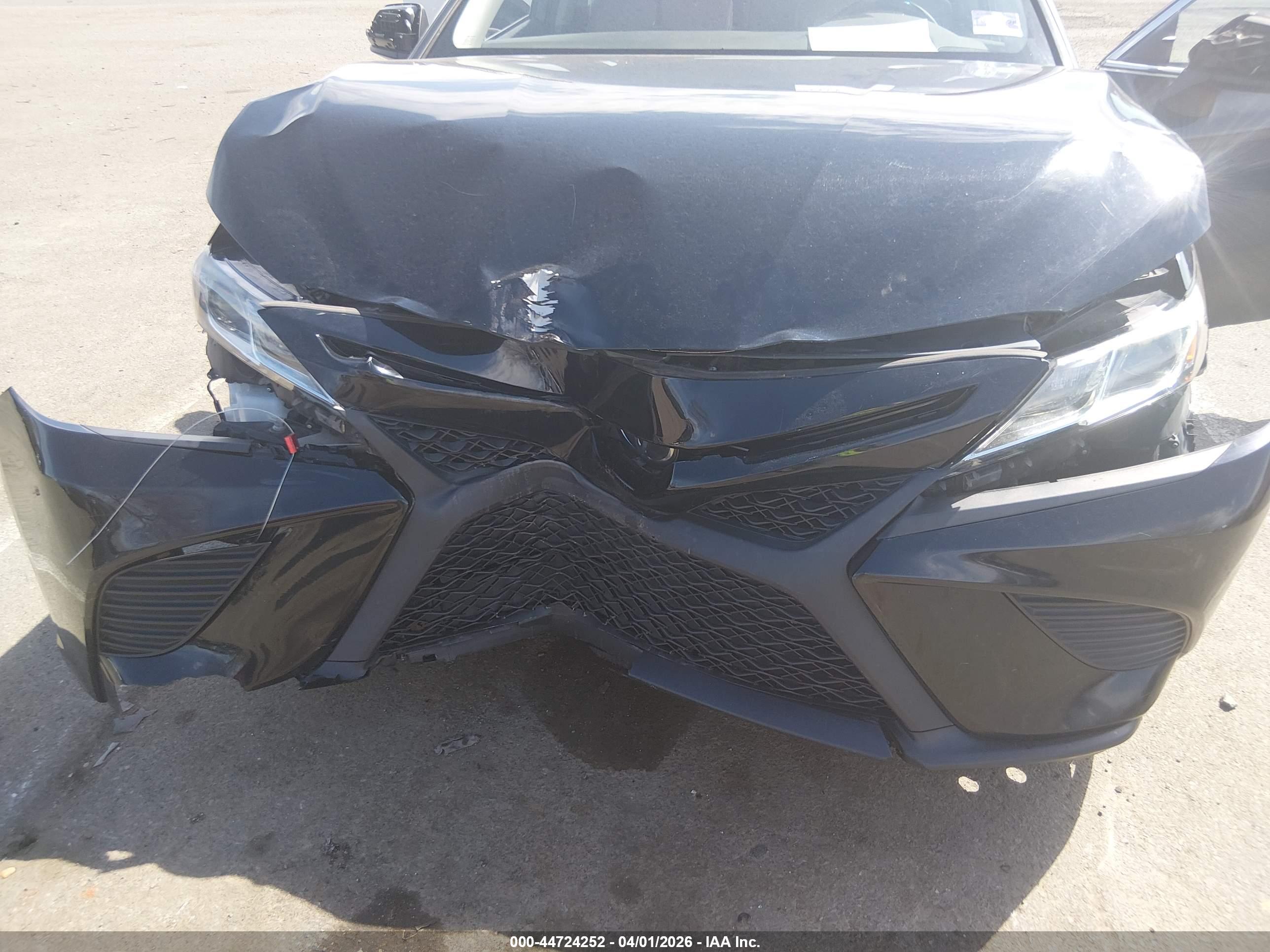 TOYOTA CAMRY image 6
