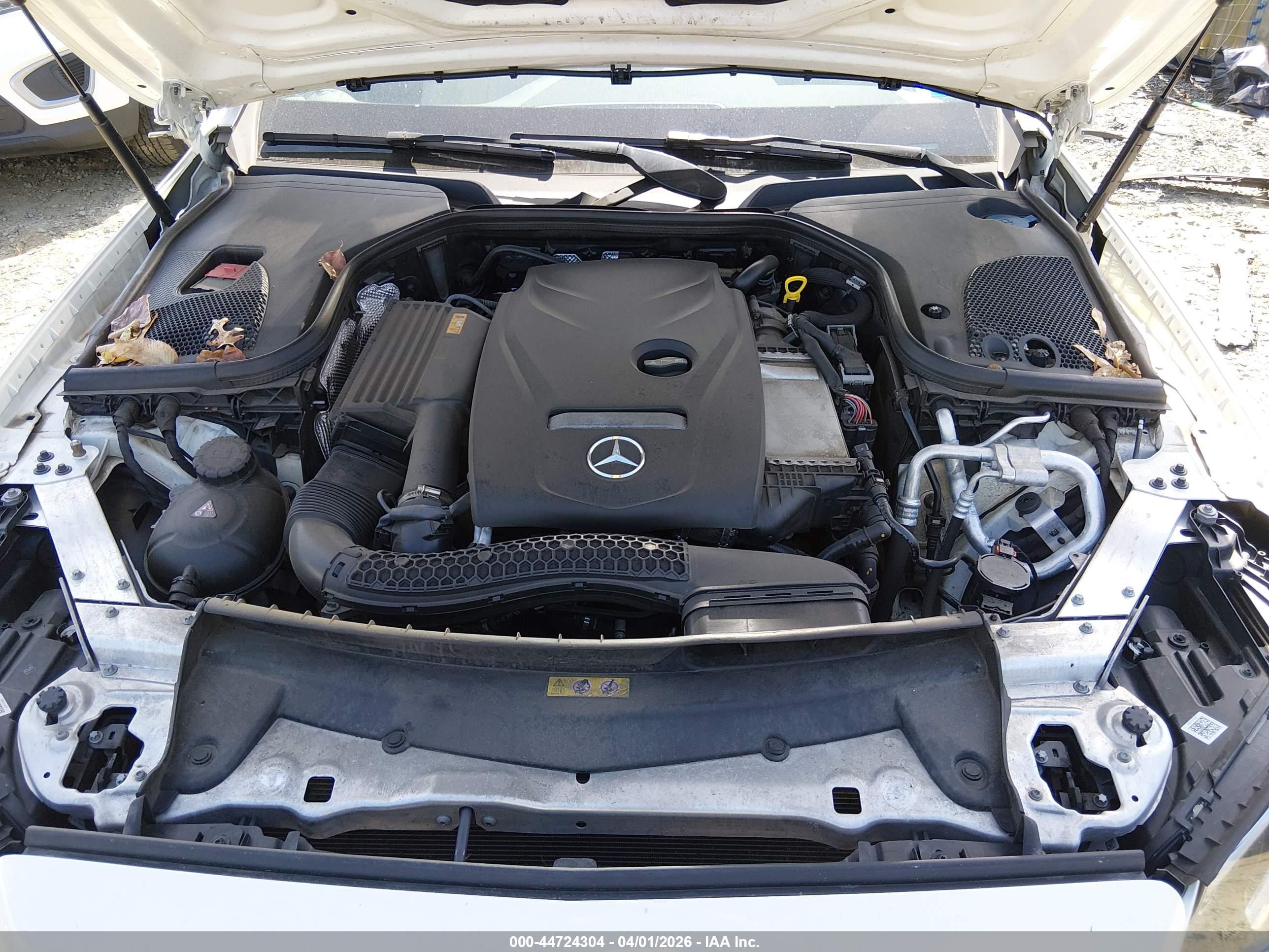 MERCEDES-BENZ E image 10