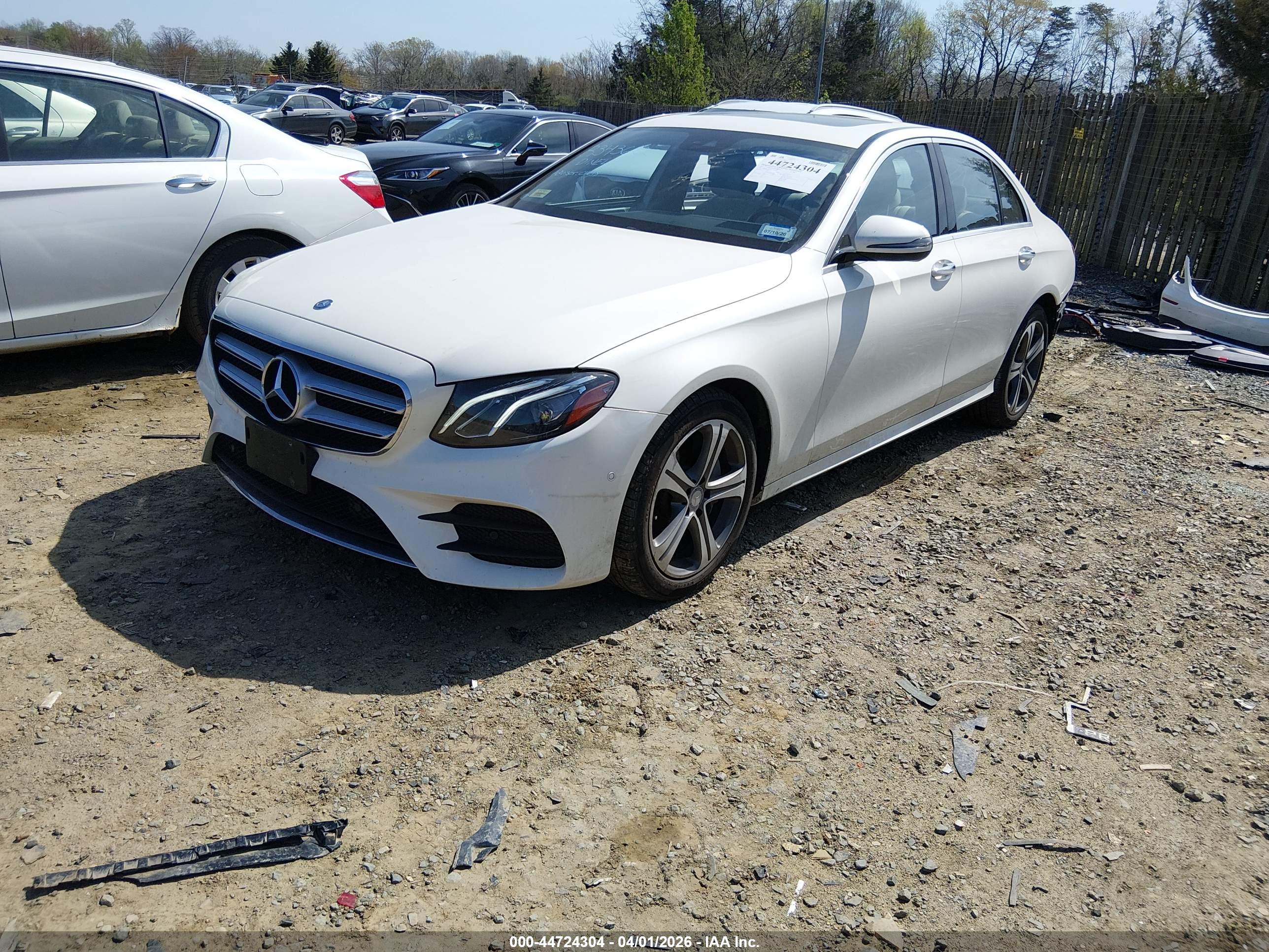 MERCEDES-BENZ E image 2