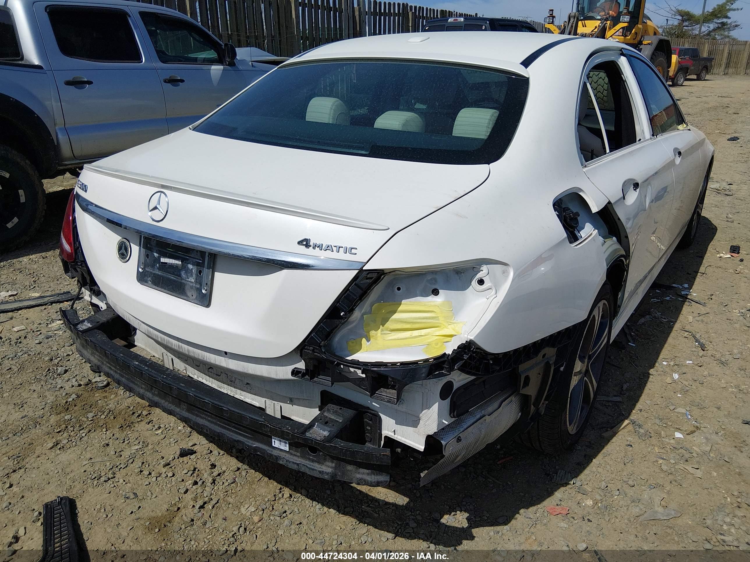 MERCEDES-BENZ E image 6