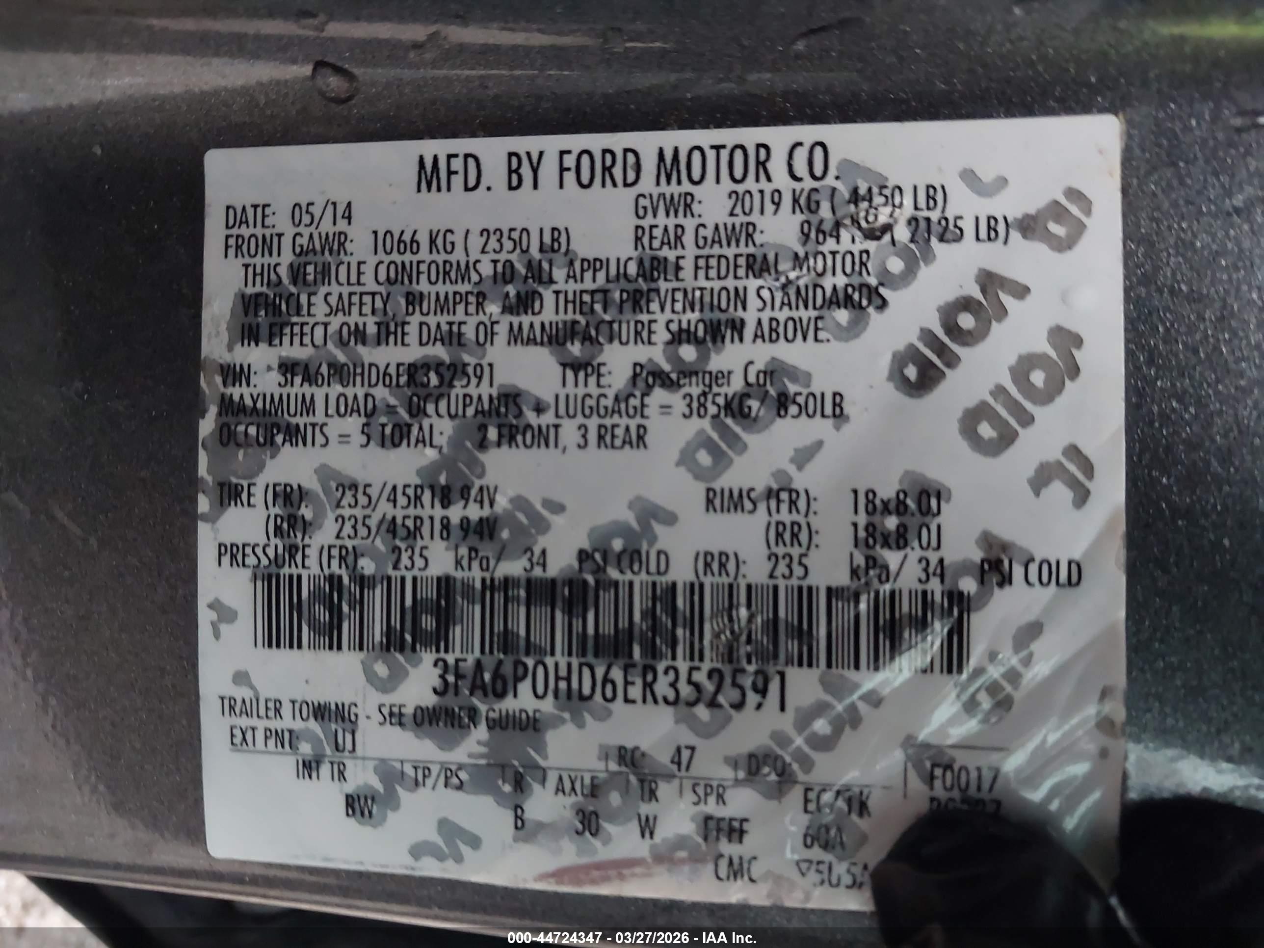 FORD FUSION image 9