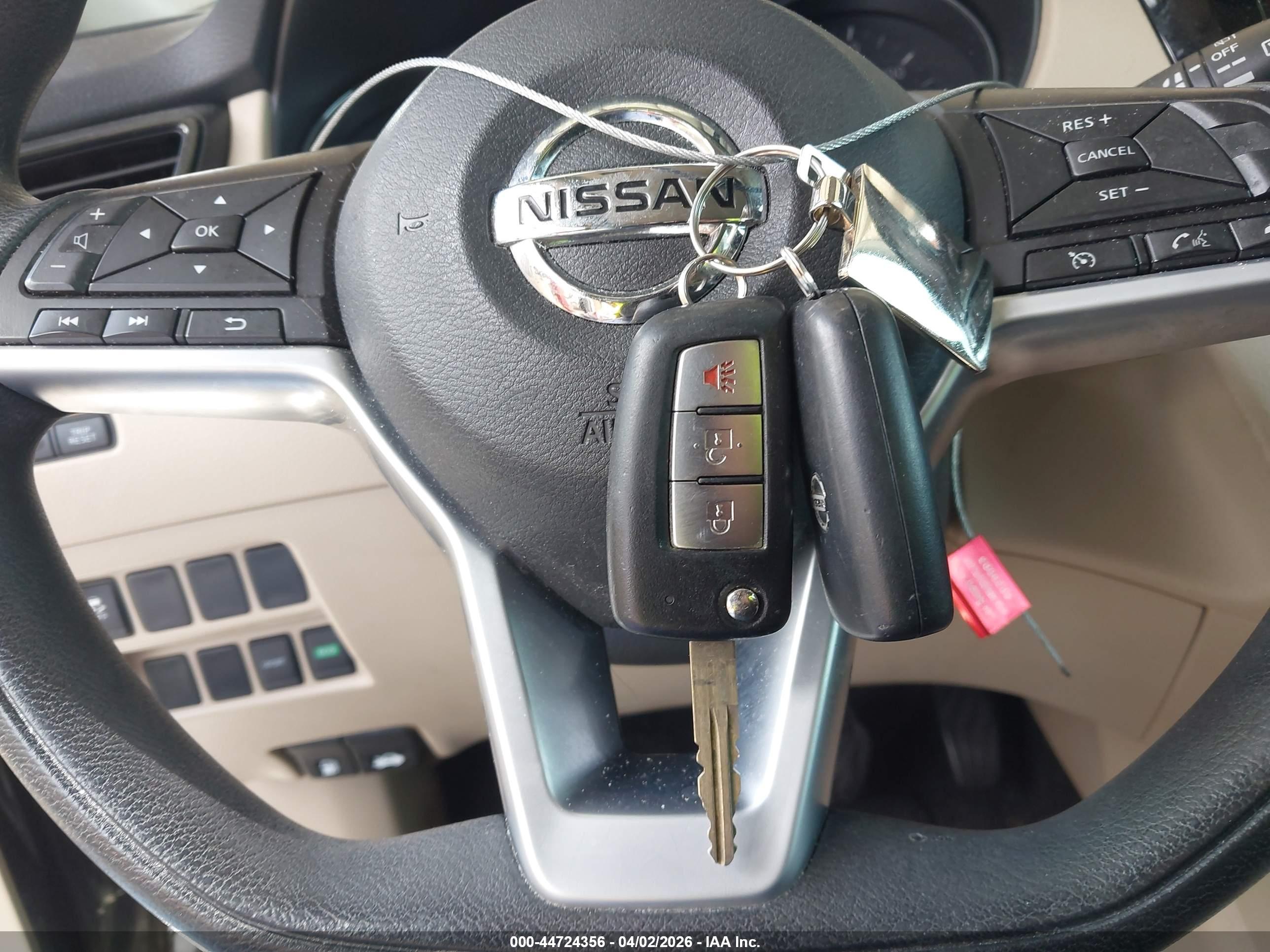 NISSAN ROGUE image 11