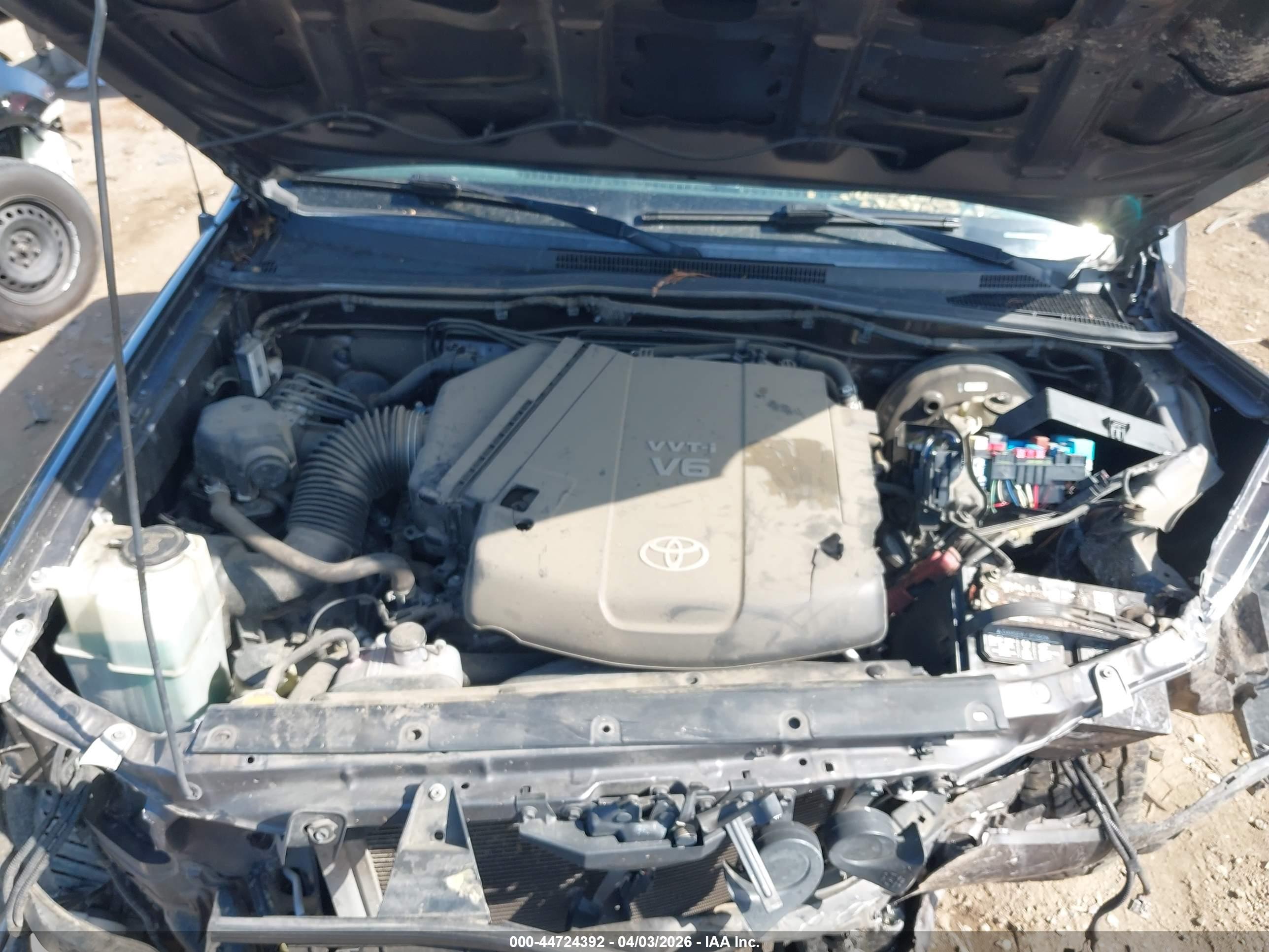 TOYOTA TACOMA image 10