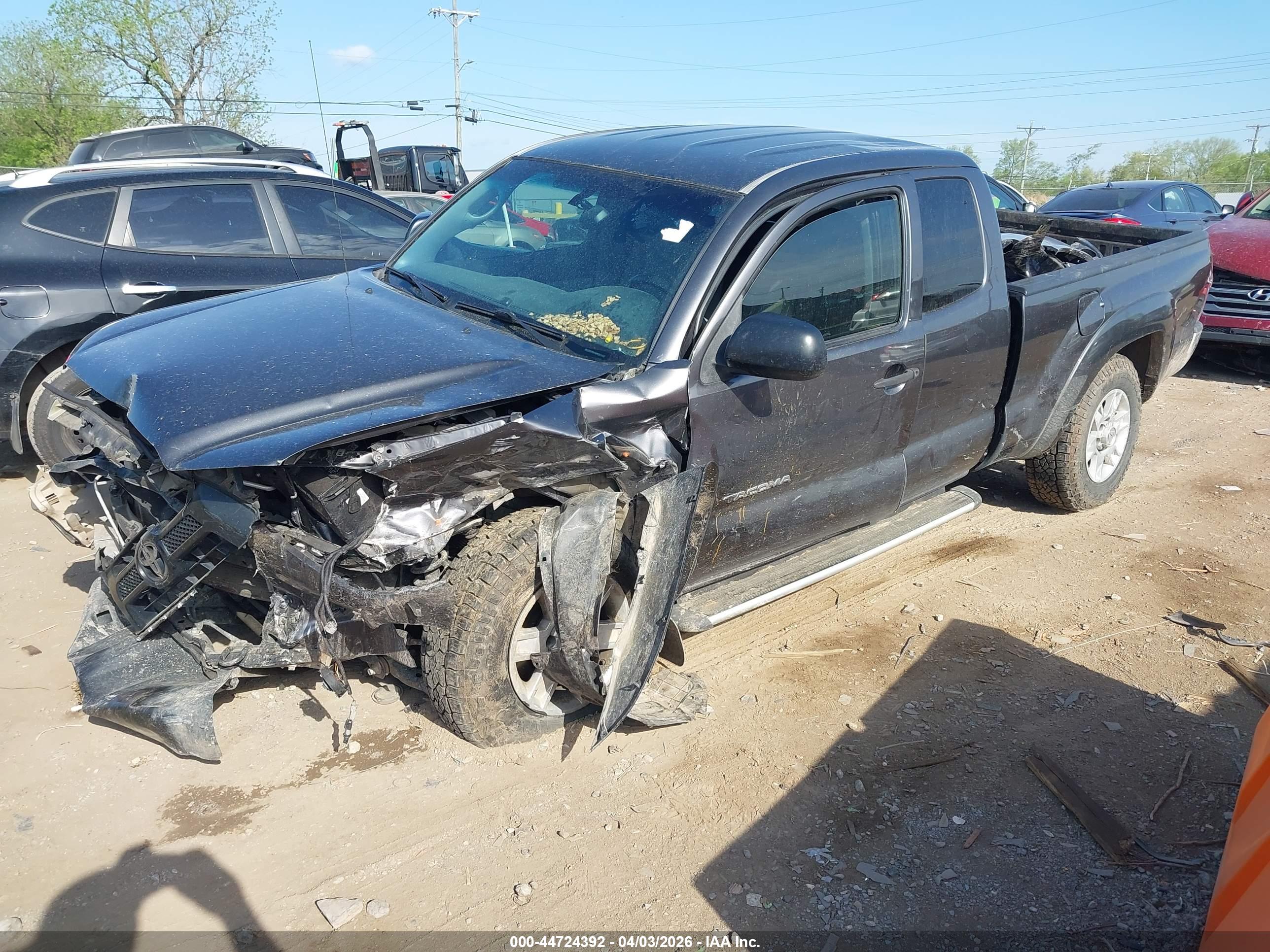 TOYOTA TACOMA image 2