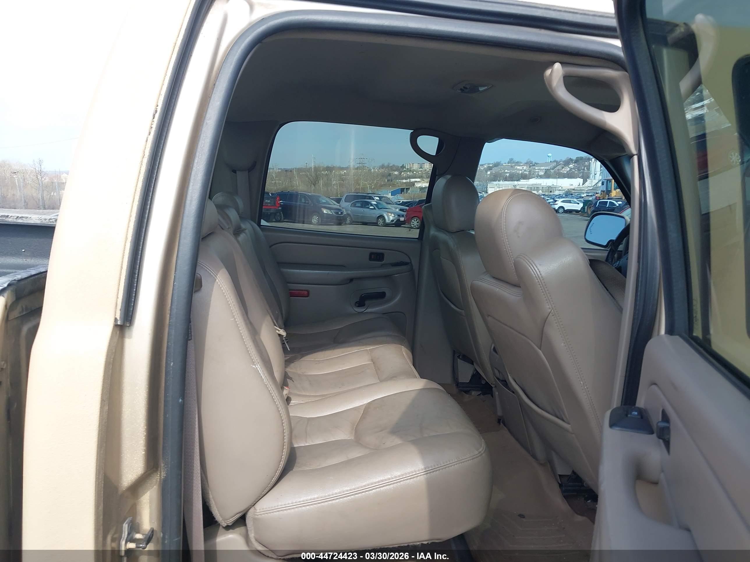 GMC SIERRA image 8