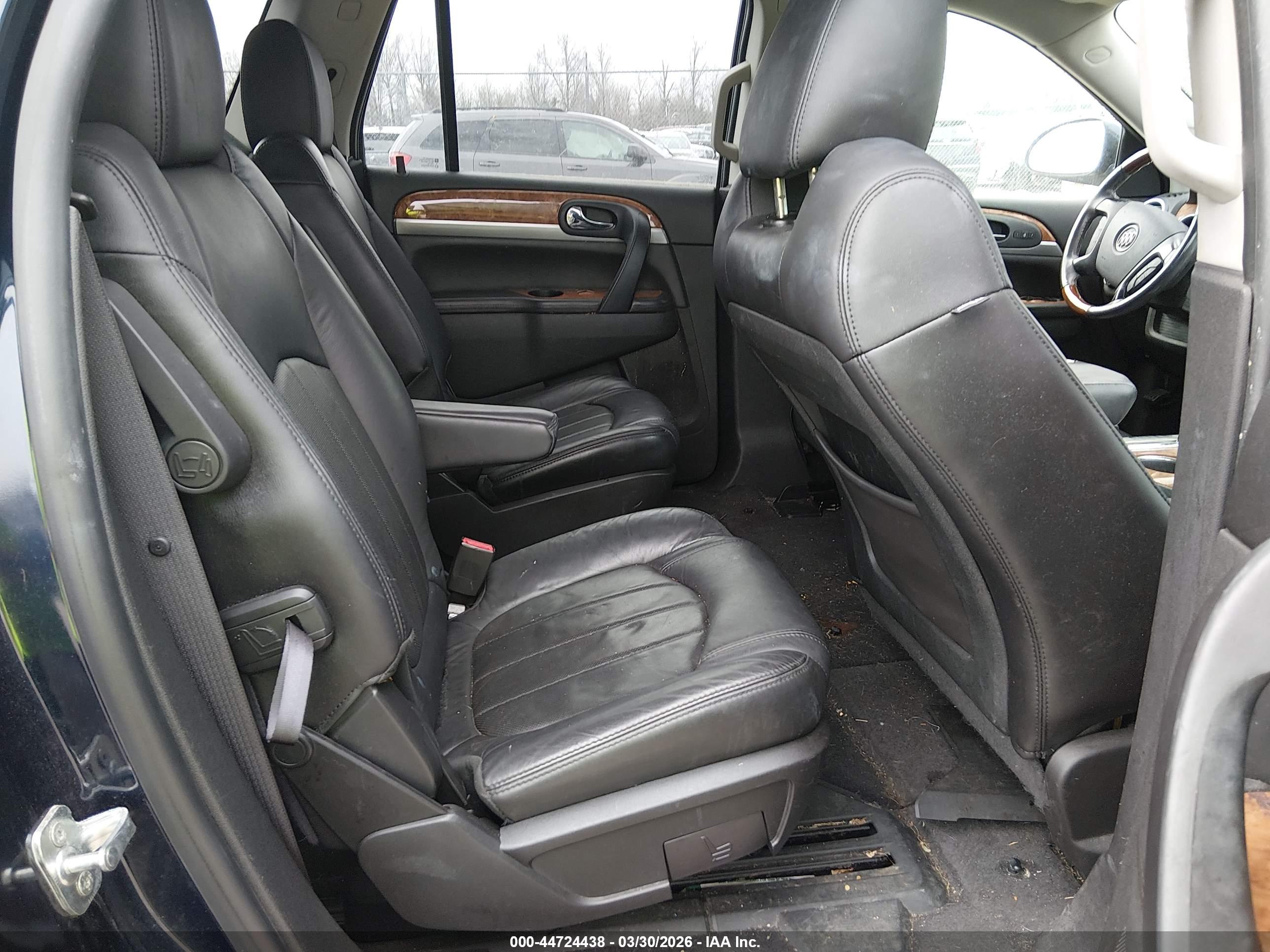BUICK ENCLAVE image 8