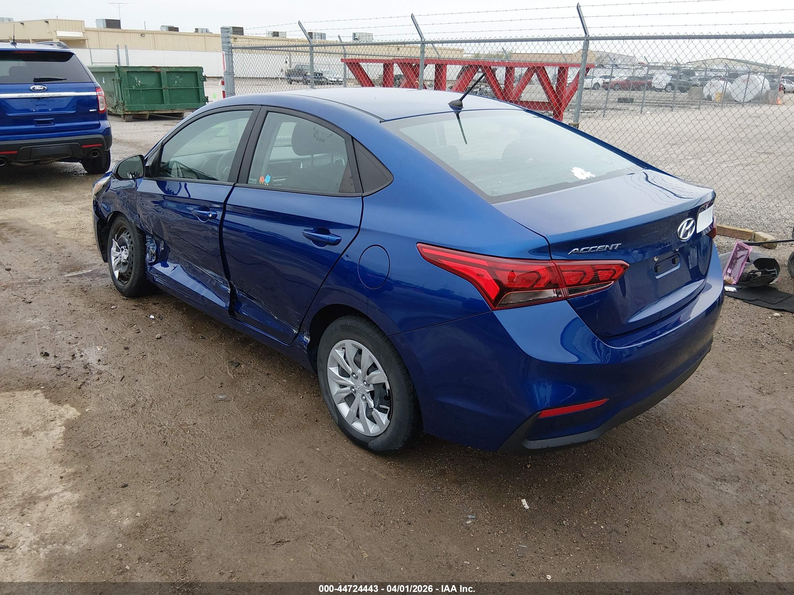 HYUNDAI ACCENT image 3