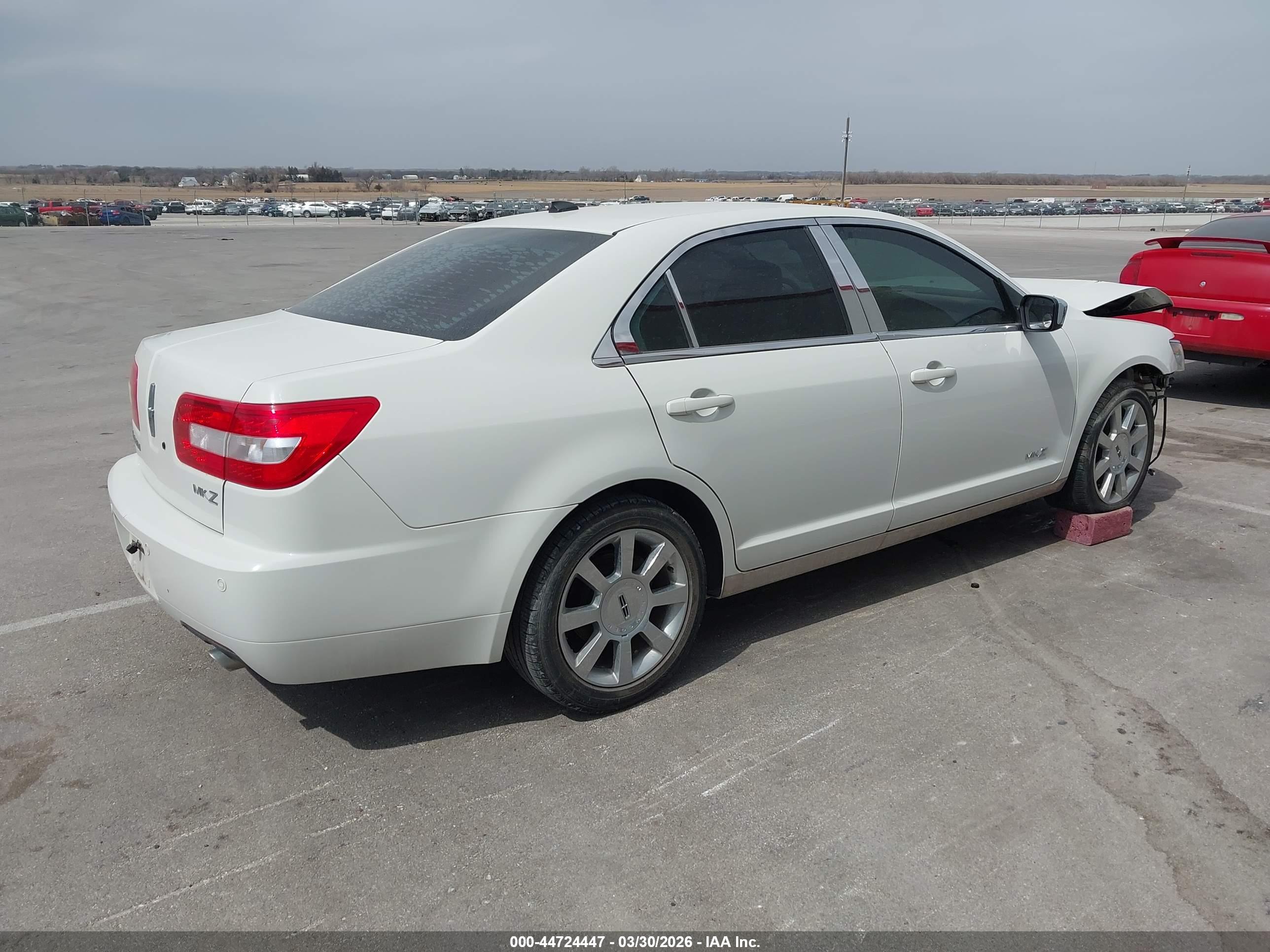 LINCOLN MKZ image 4