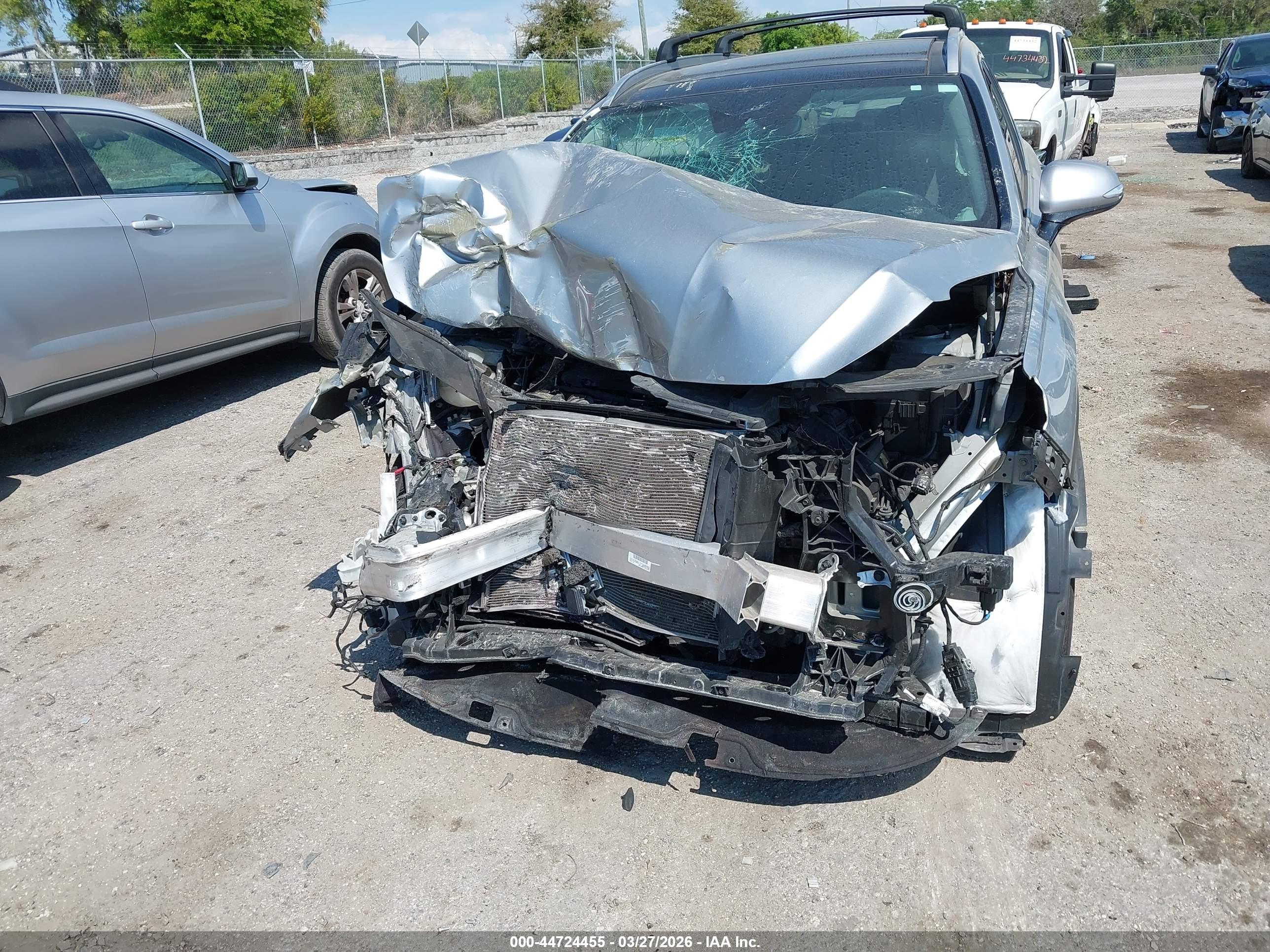 HYUNDAI SANTA image 6