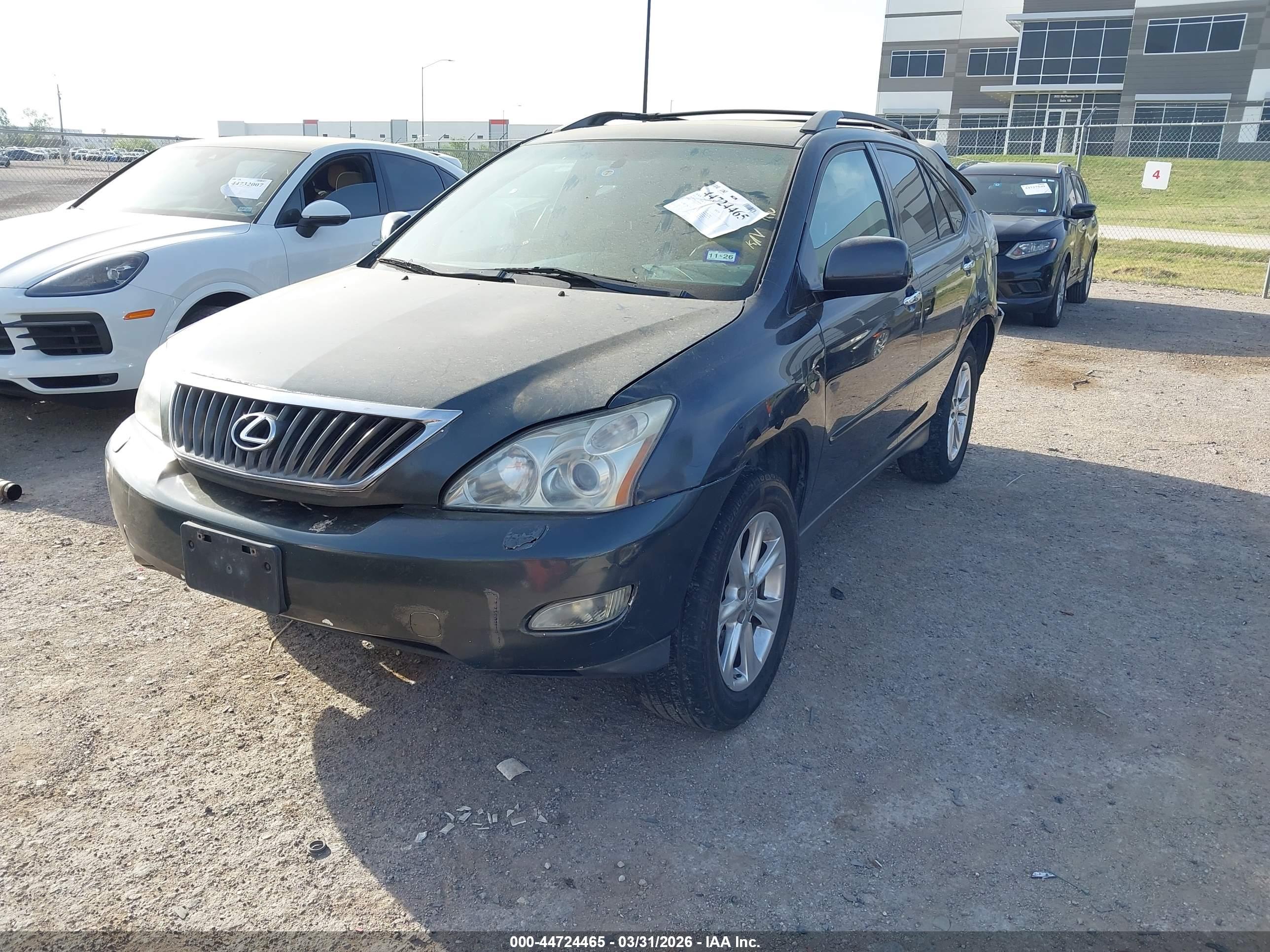 LEXUS RX image 2