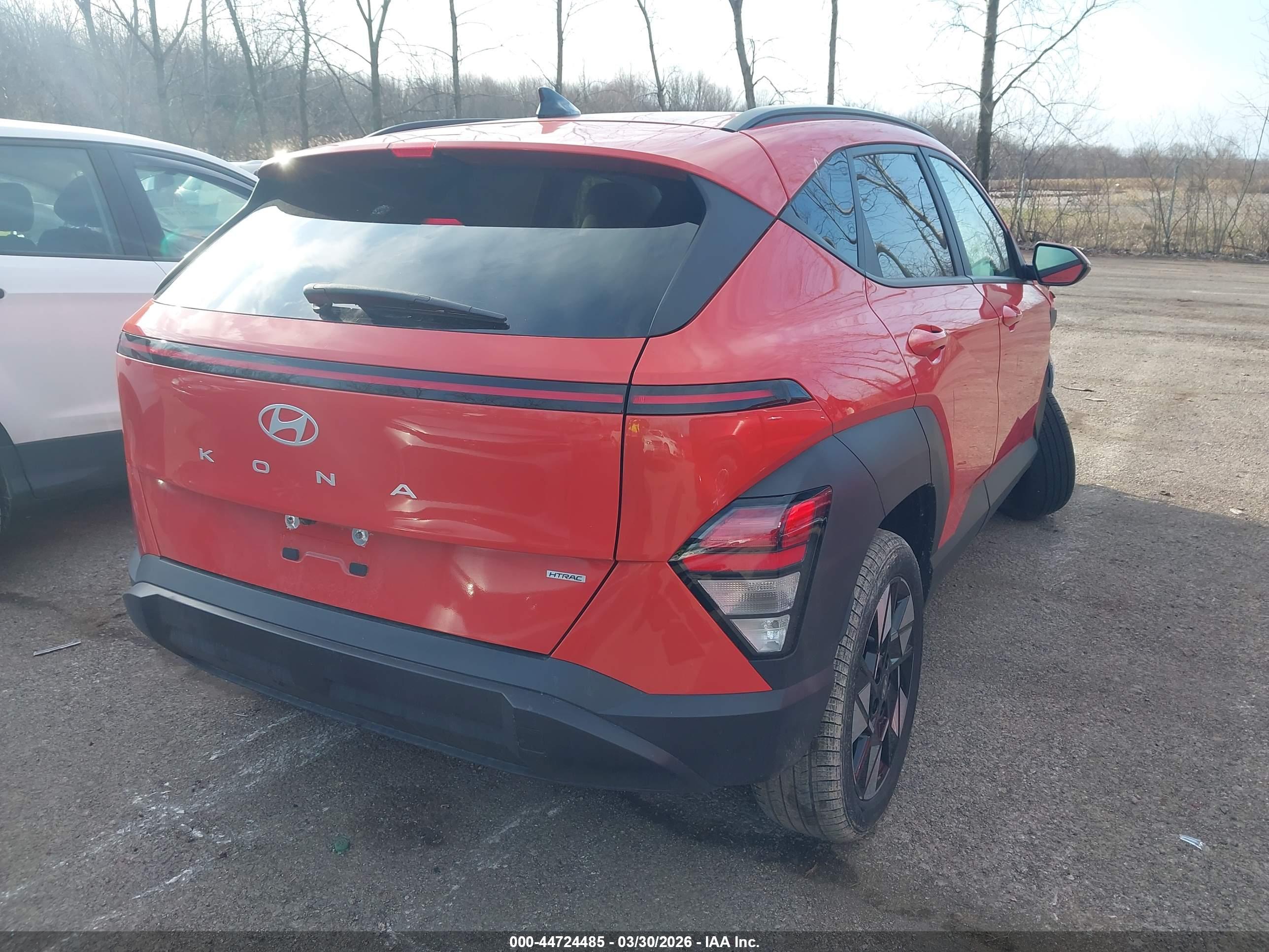 HYUNDAI KONA image 4