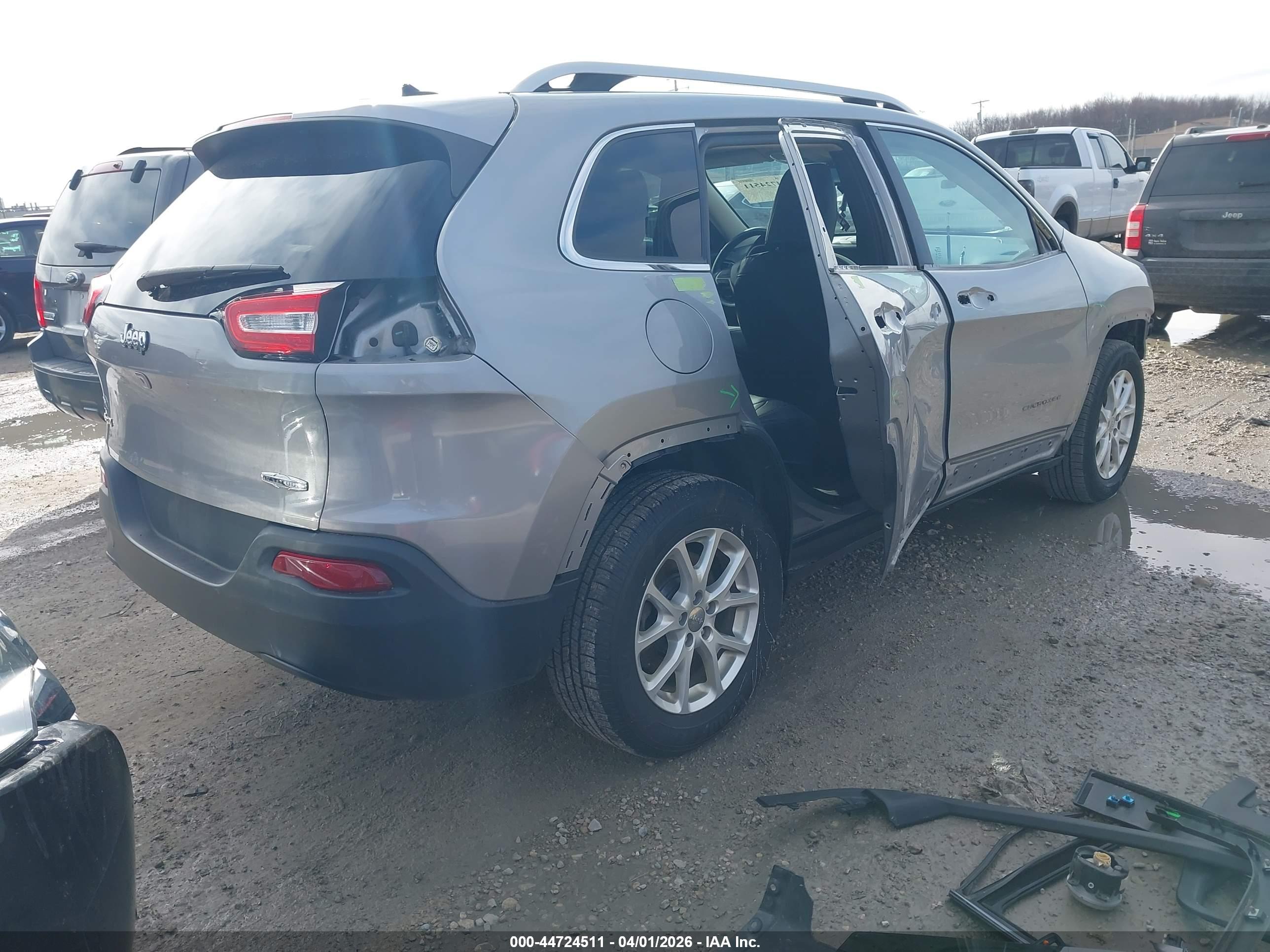 JEEP CHEROKEE image 4