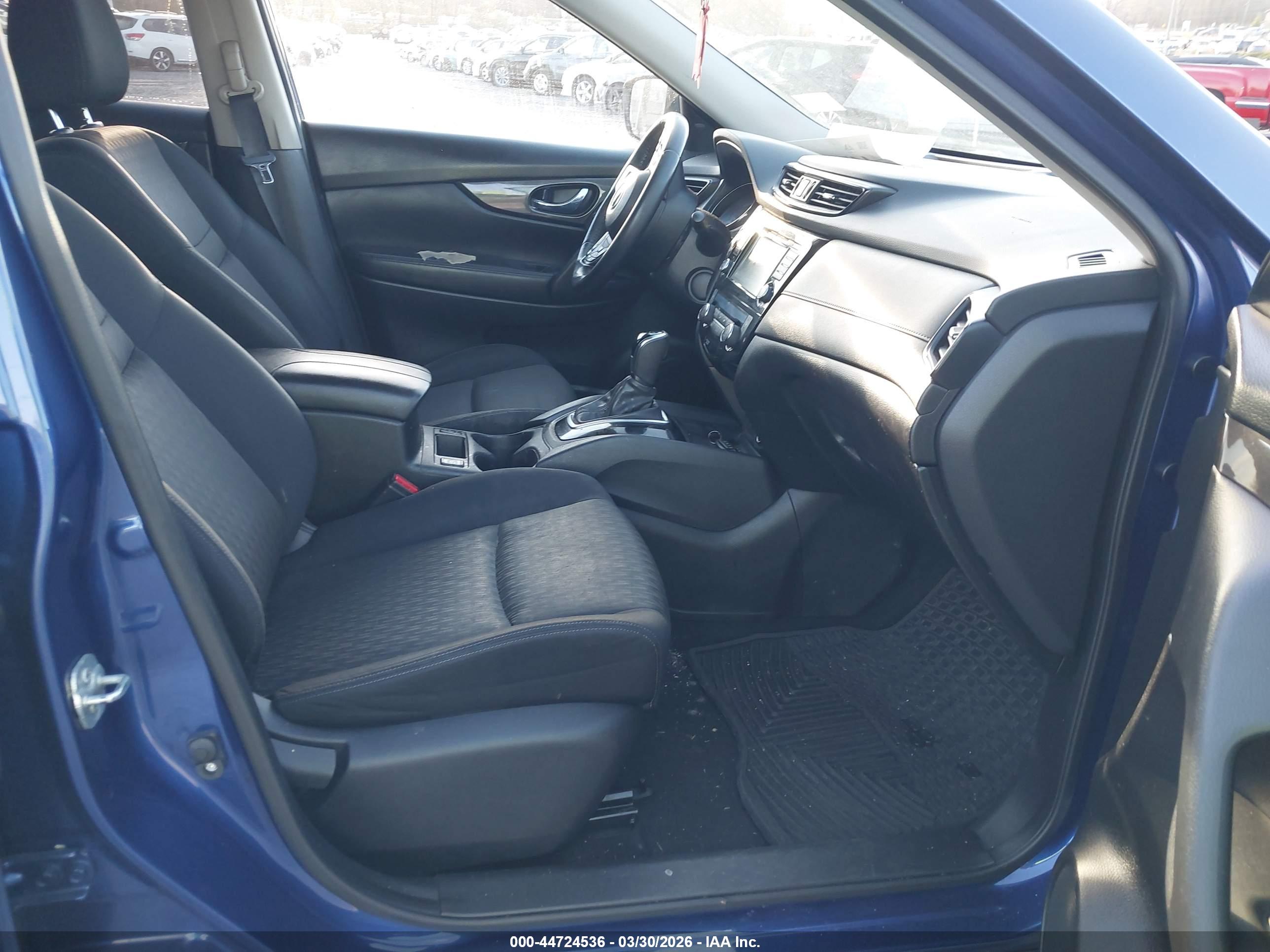 NISSAN ROGUE image 5