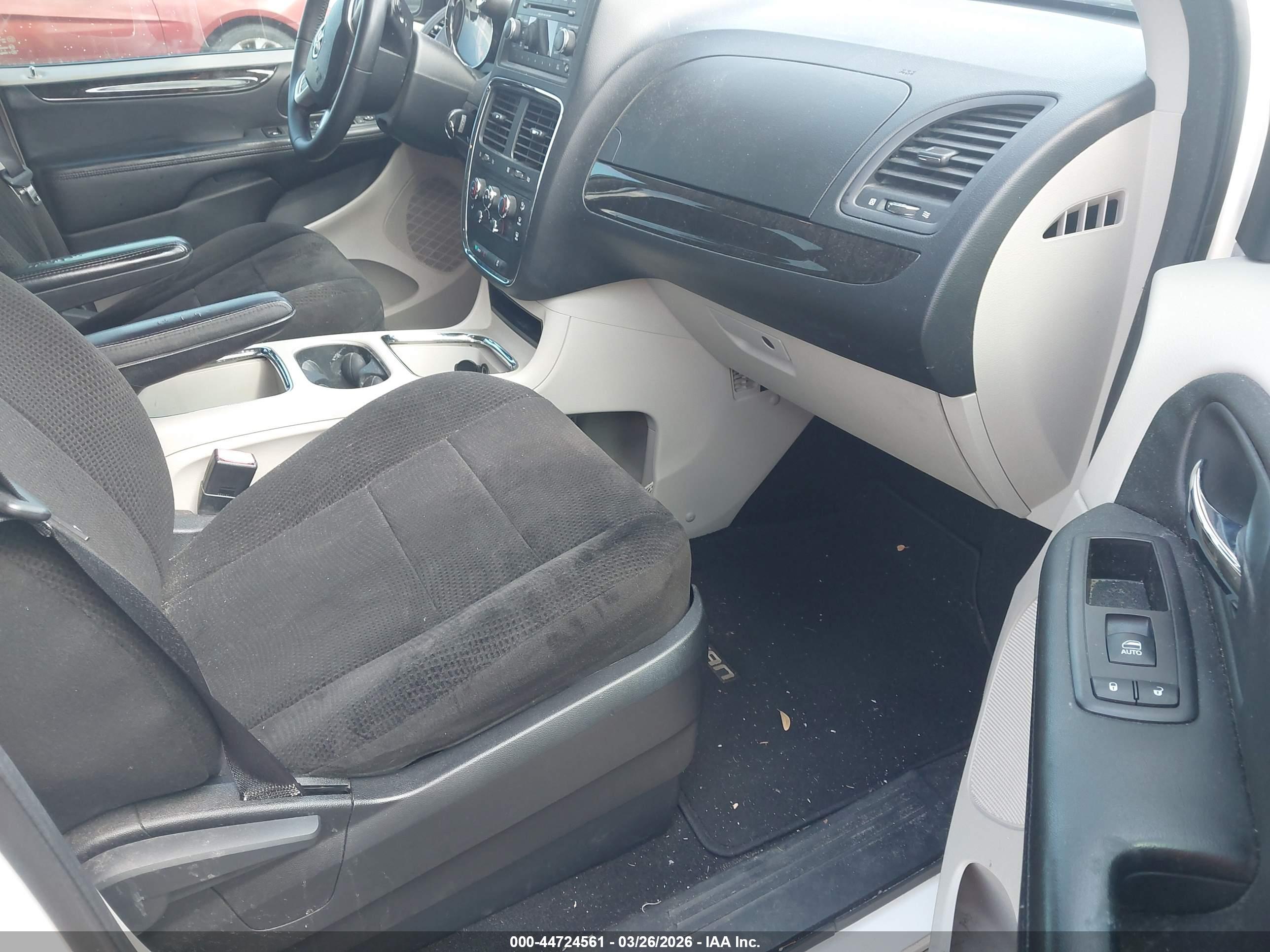 DODGE GRAND image 5