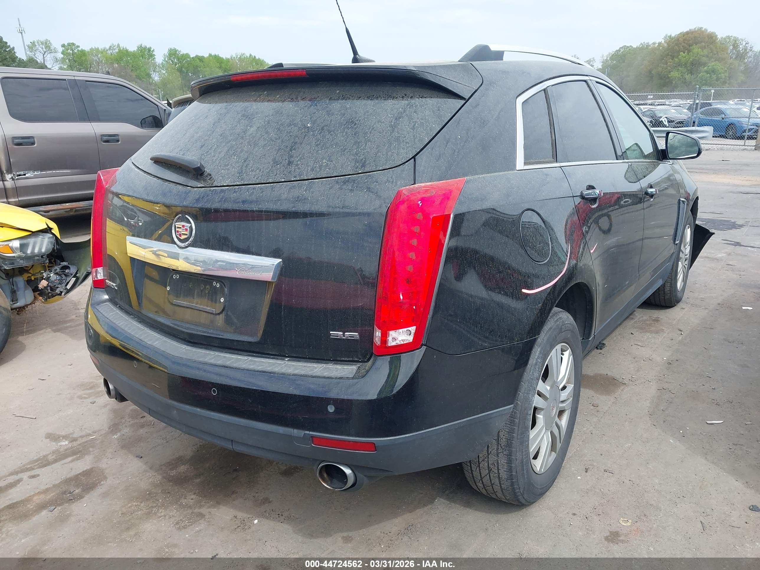 CADILLAC SRX image 4