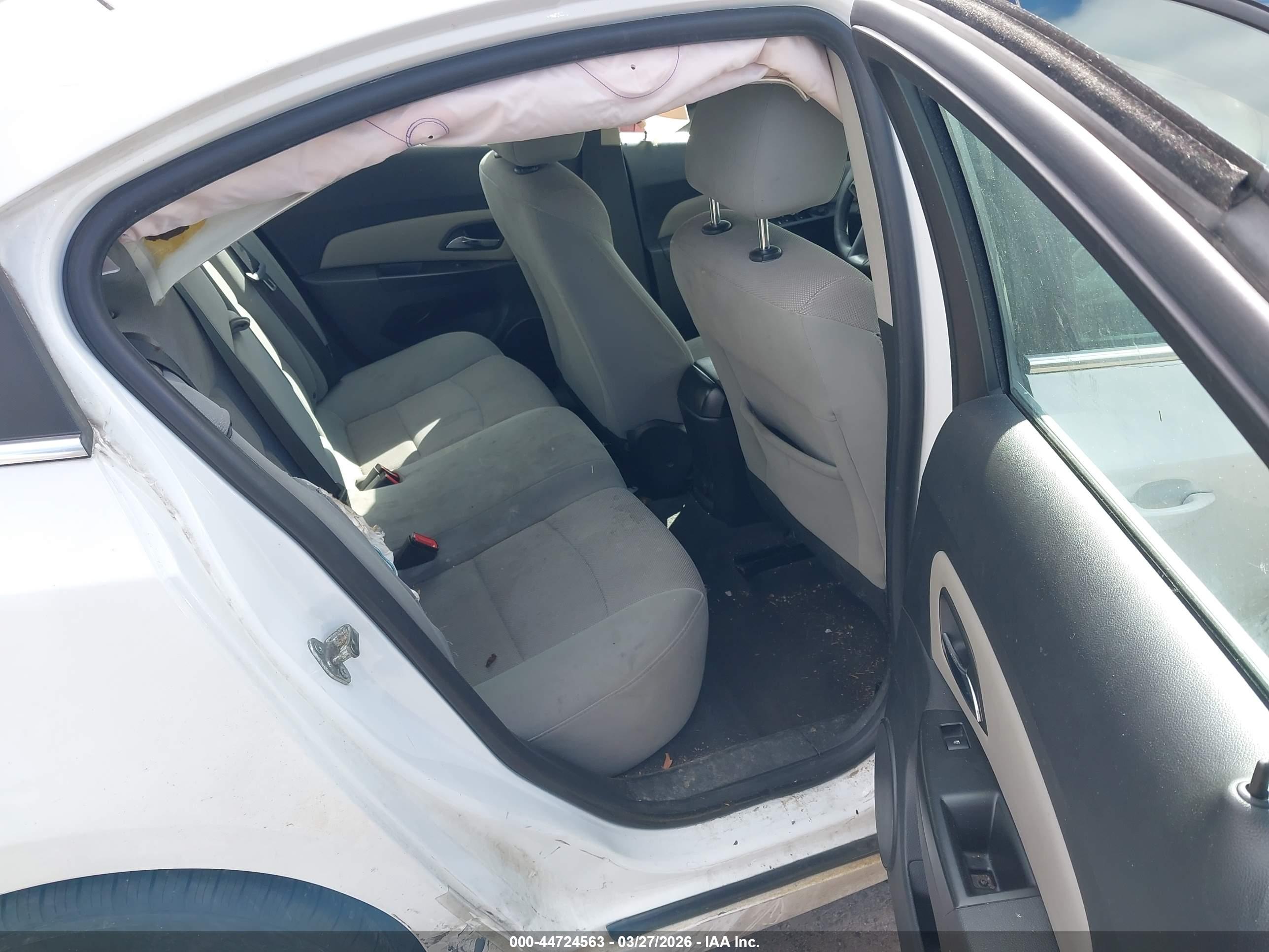 CHEVROLET CRUZE image 8