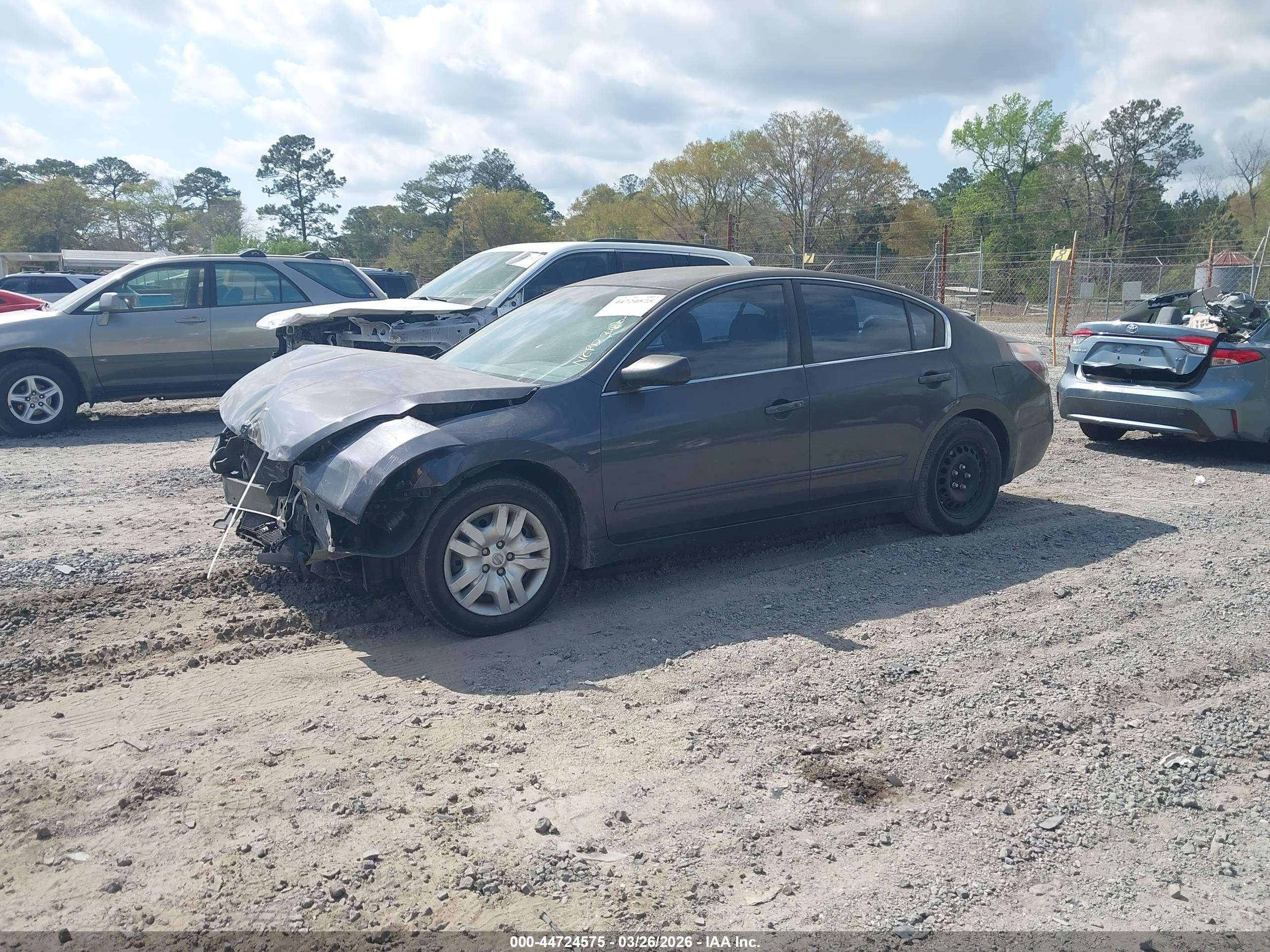 NISSAN ALTIMA image 2