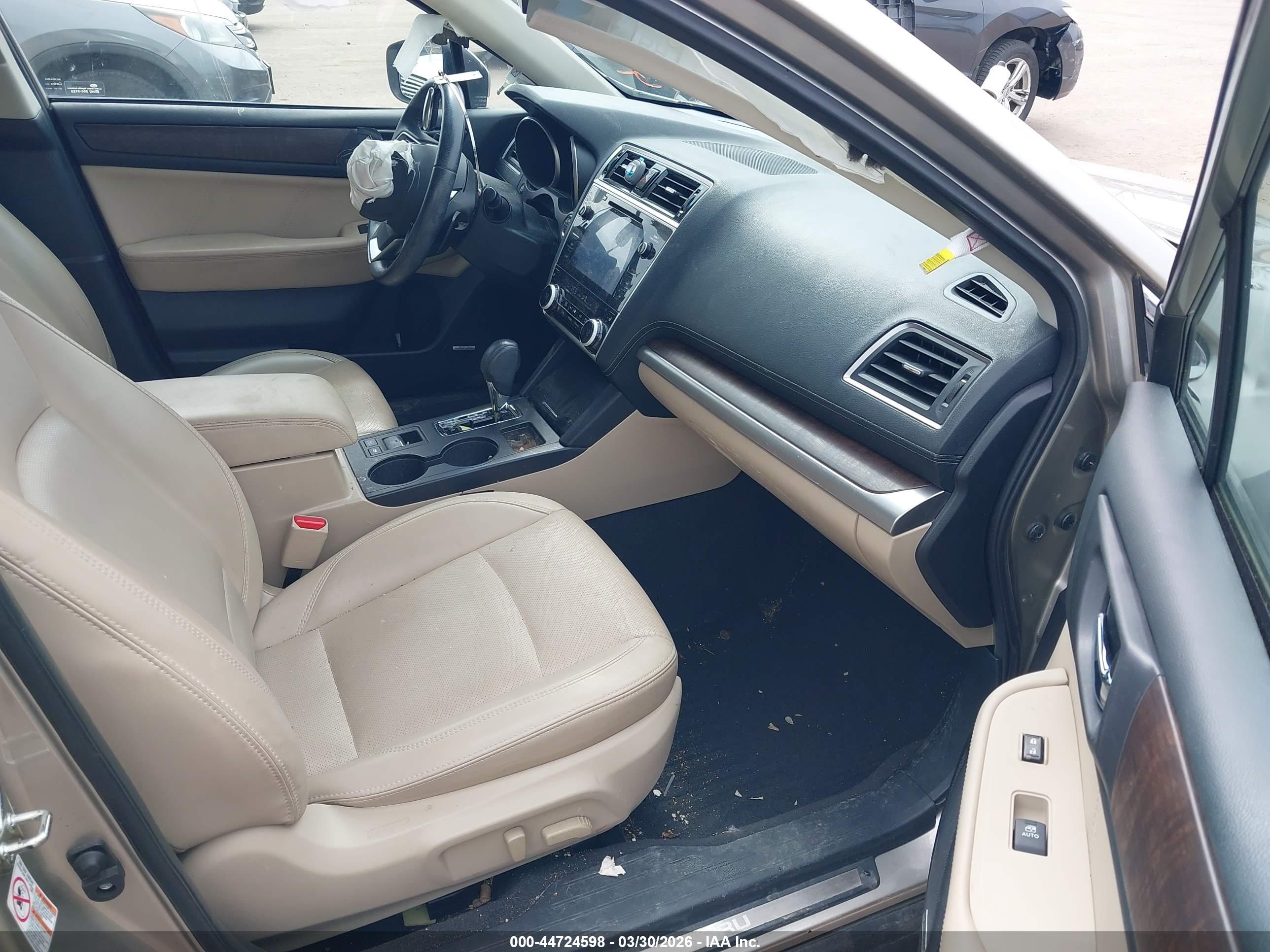 SUBARU OUTBACK image 5