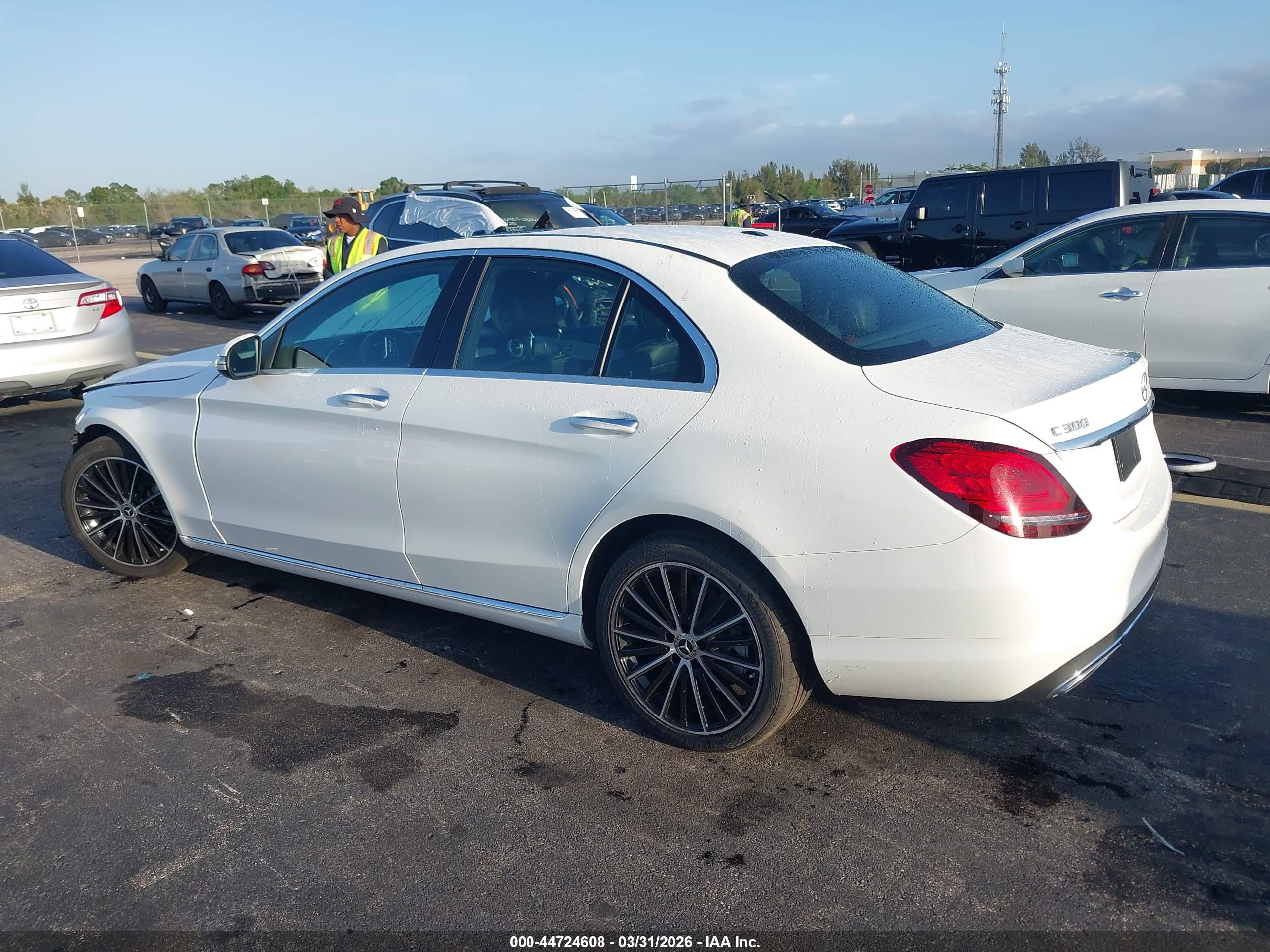 MERCEDES-BENZ C image 3