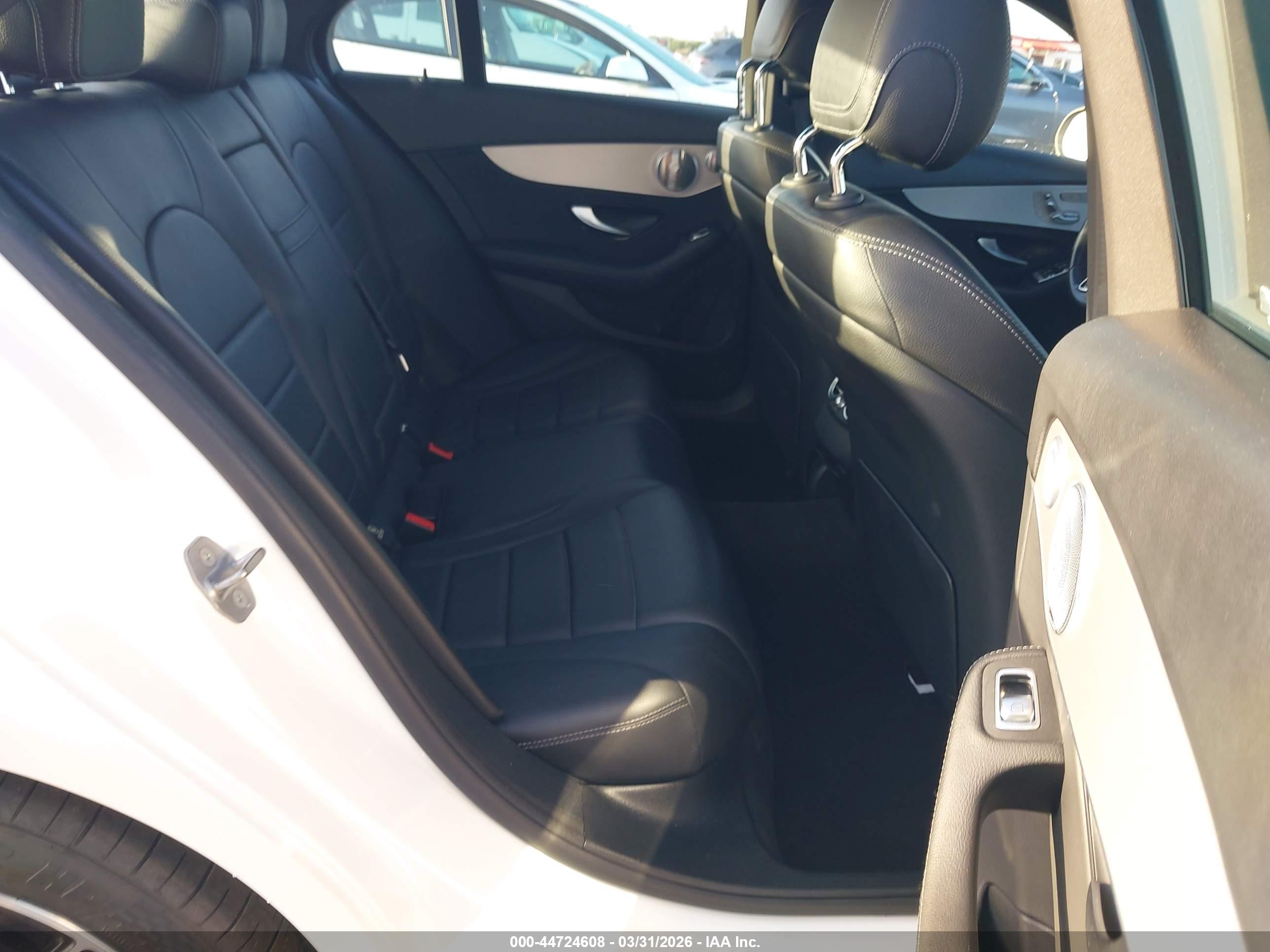 MERCEDES-BENZ C image 8